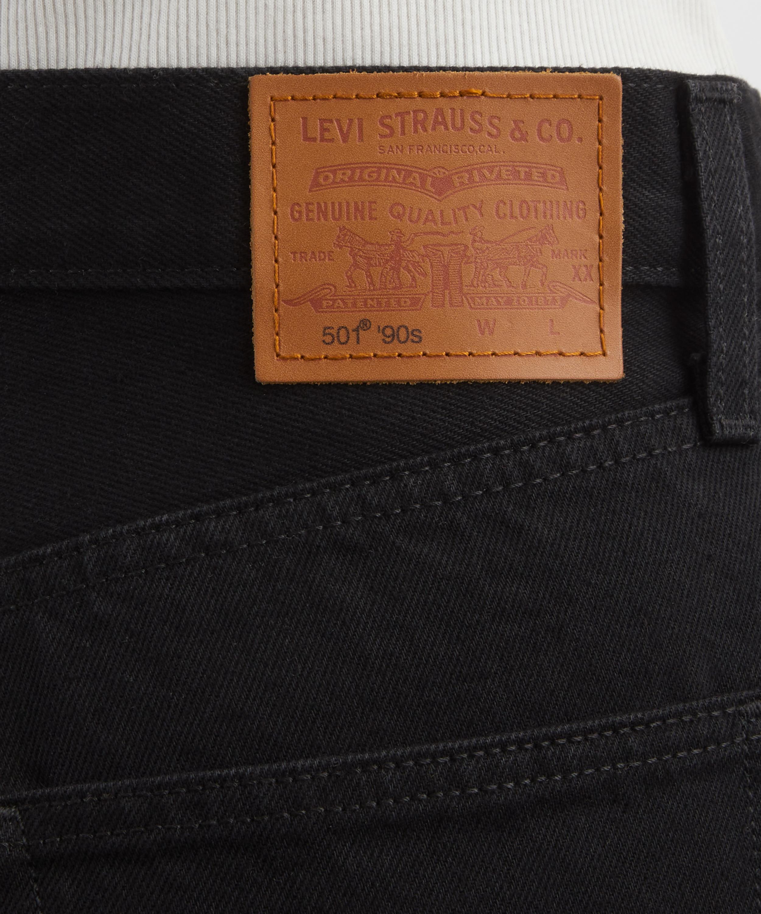 Levi's - 501® '90s Jeans in Blacktop image number 4
