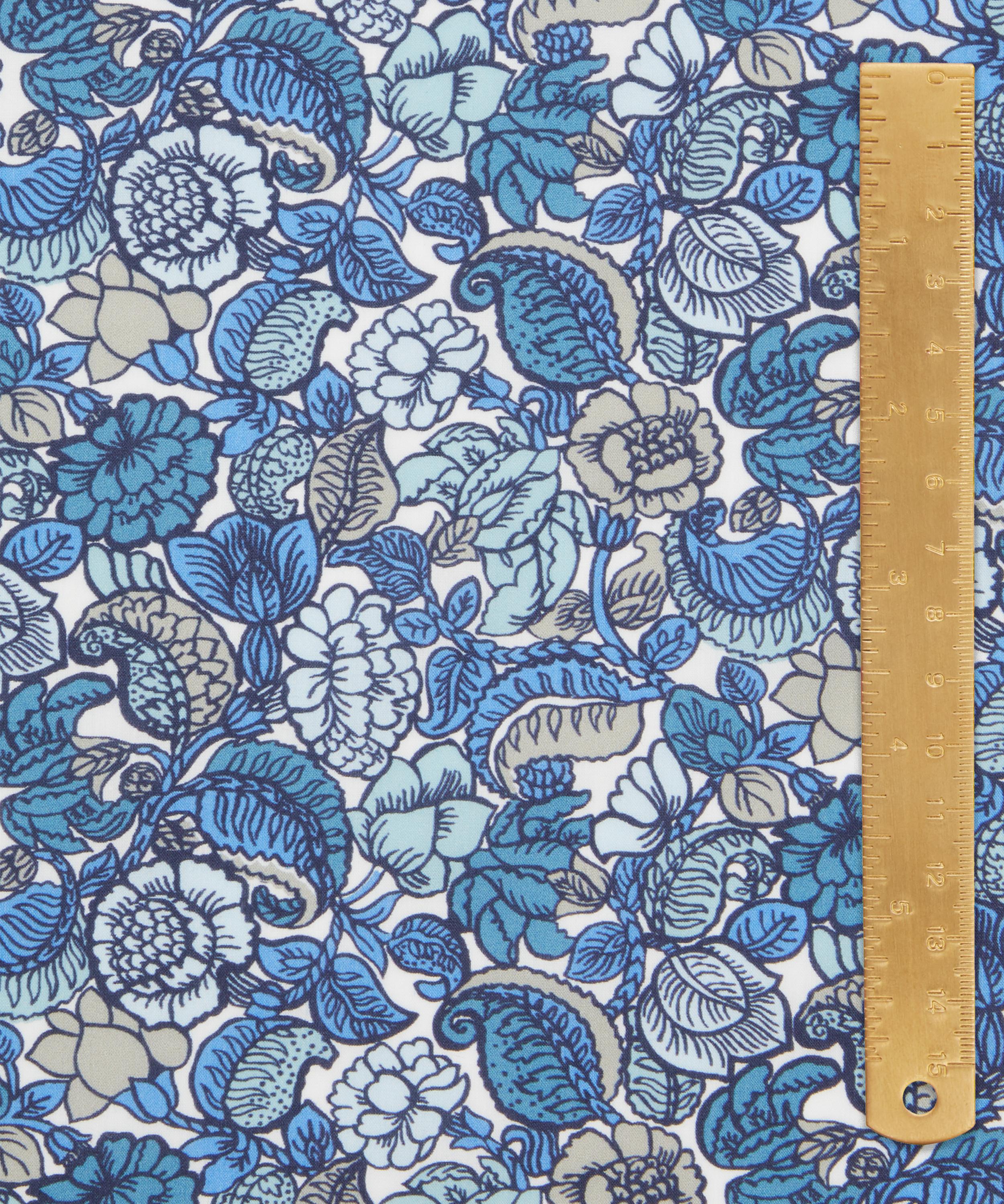 Liberty Fabrics - Kientz Floral Tana Lawn™ Cotton image number 4