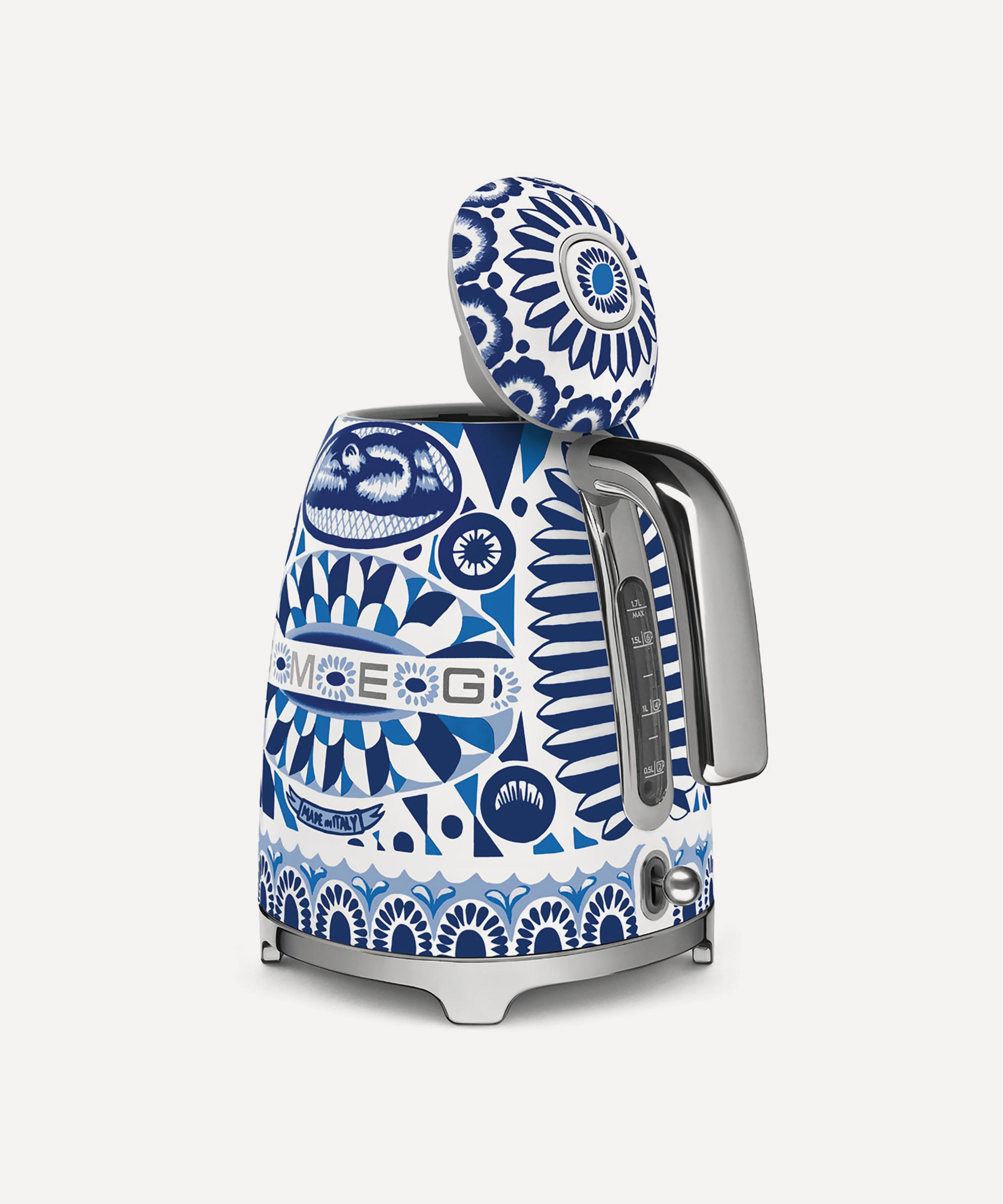 Smeg - x Dolce and Gabbana Mediterraneo Electric Kettle image number 3