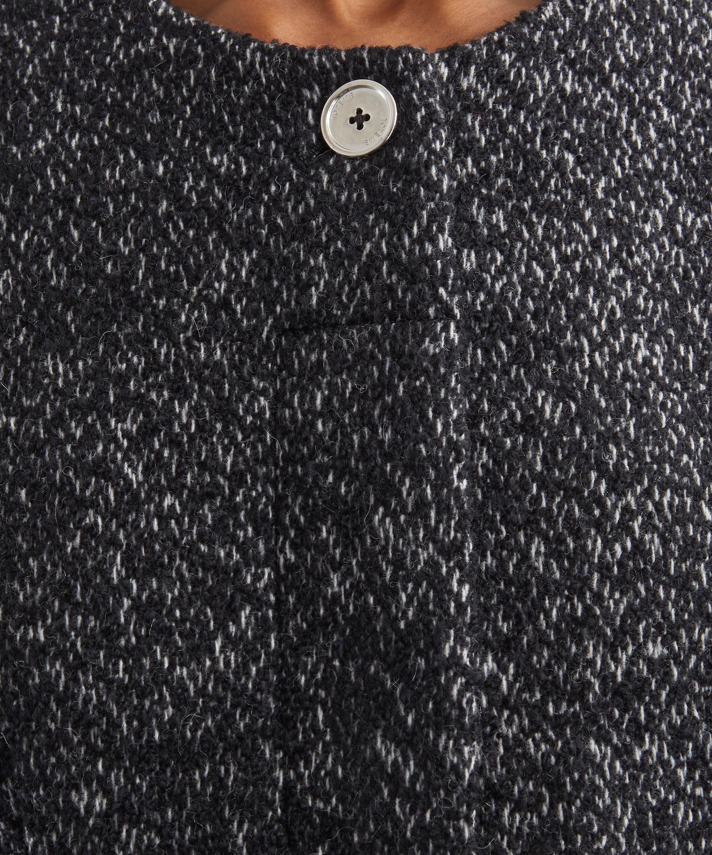 Toteme - Collarless Cinched Jacket image number 4