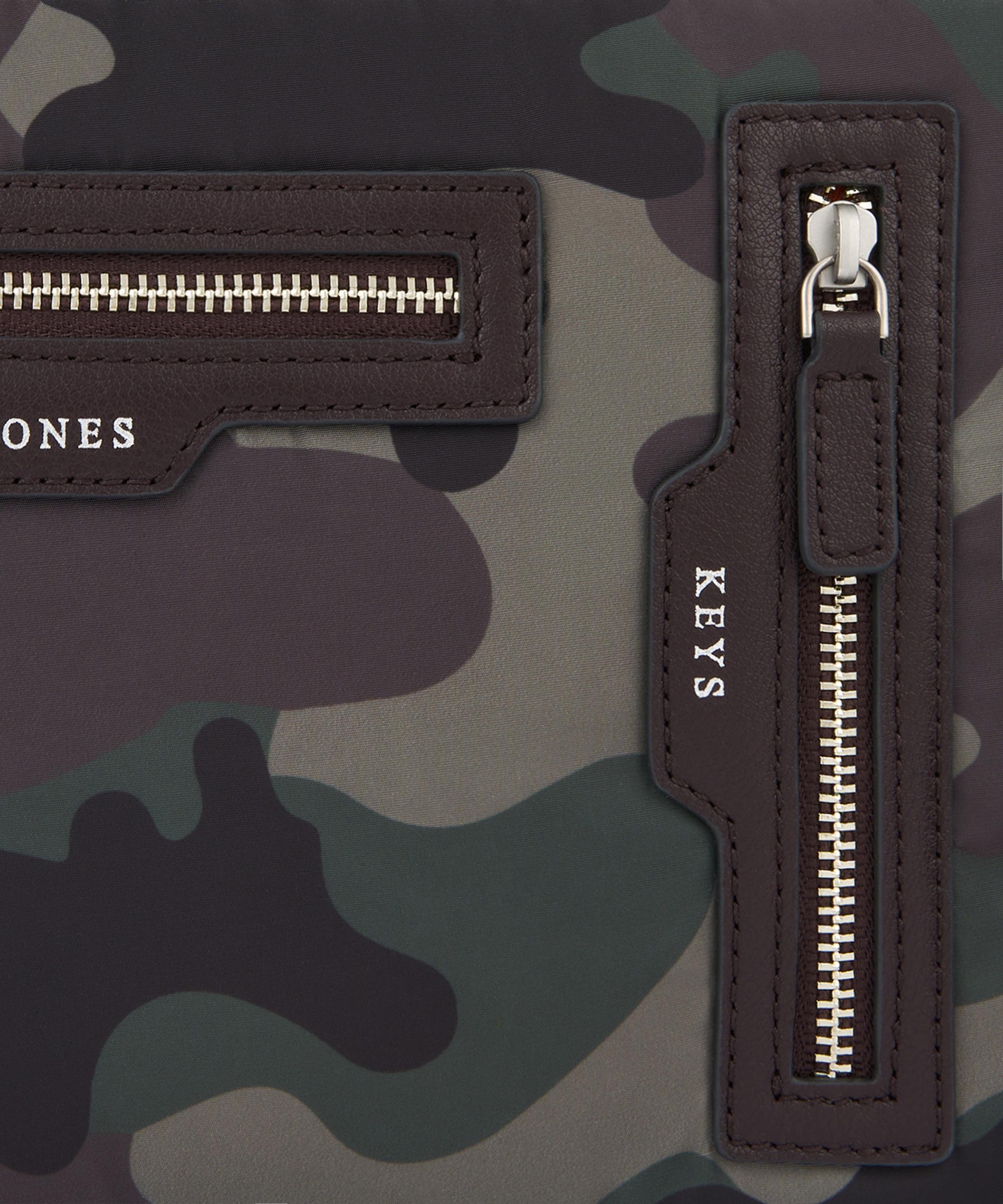 Anya Hindmarch - Camouflage Essentials Crossbody Bag image number 4