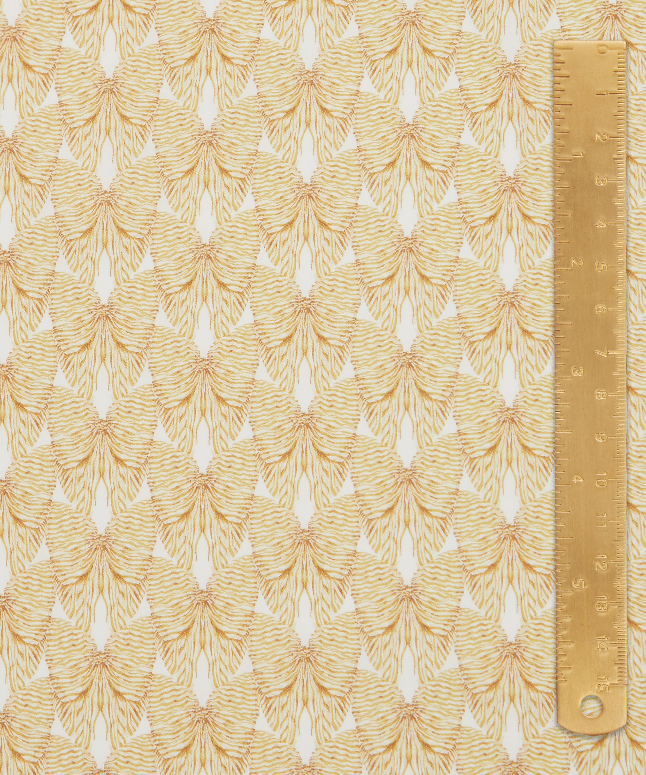 Liberty Fabrics - Bustle and Bow Tana Lawn™ Cotton image number 4