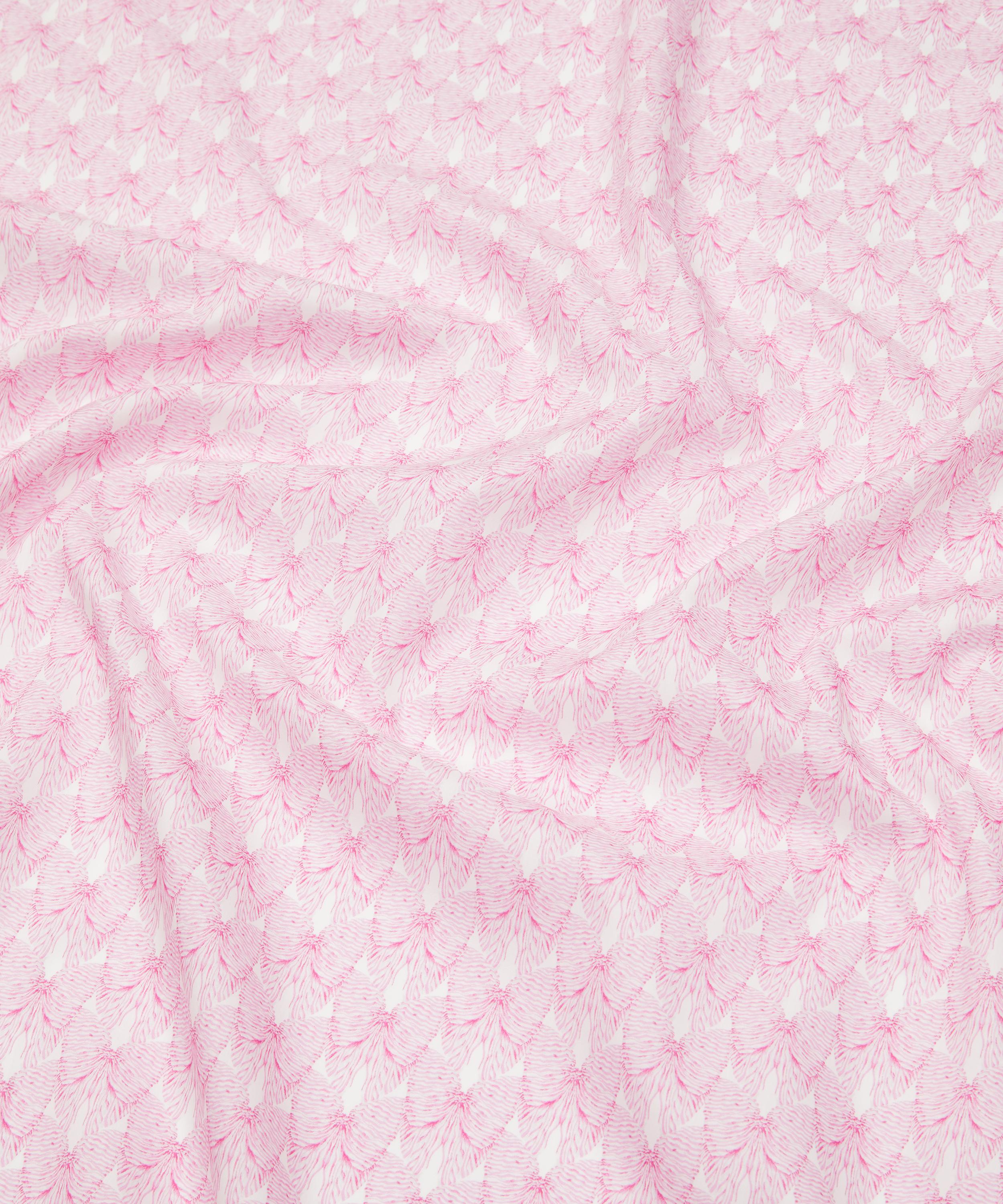 Liberty Fabrics - Bustle and Bow Tana Lawn™ Cotton image number 3