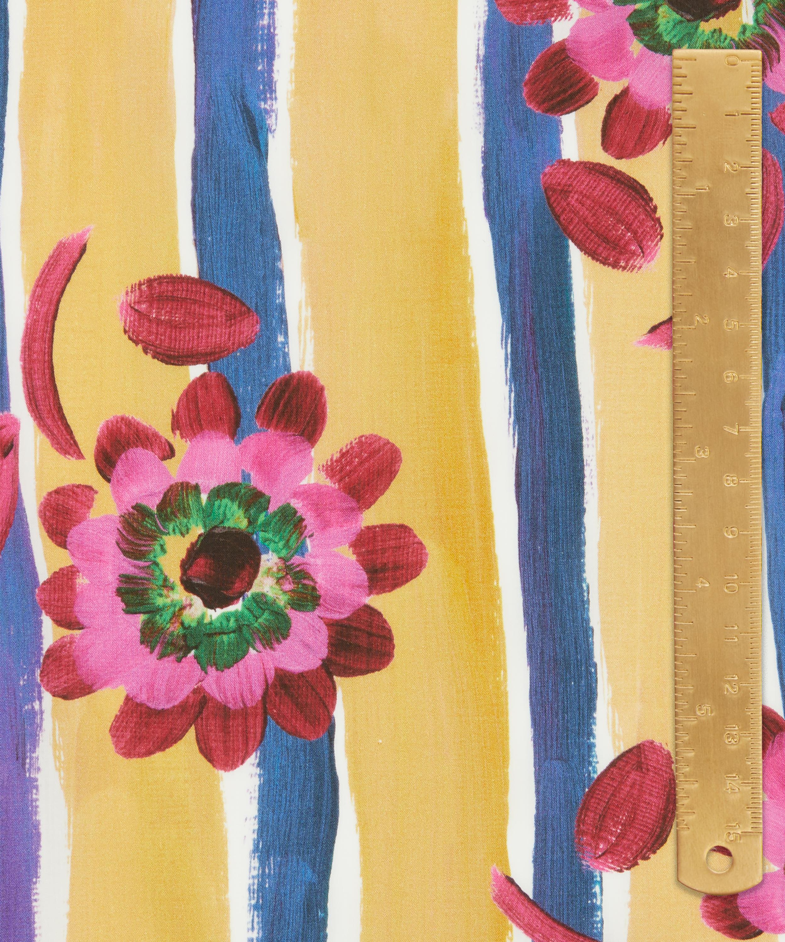 Liberty Fabrics - Beau Tana Lawn™ Cotton image number 4