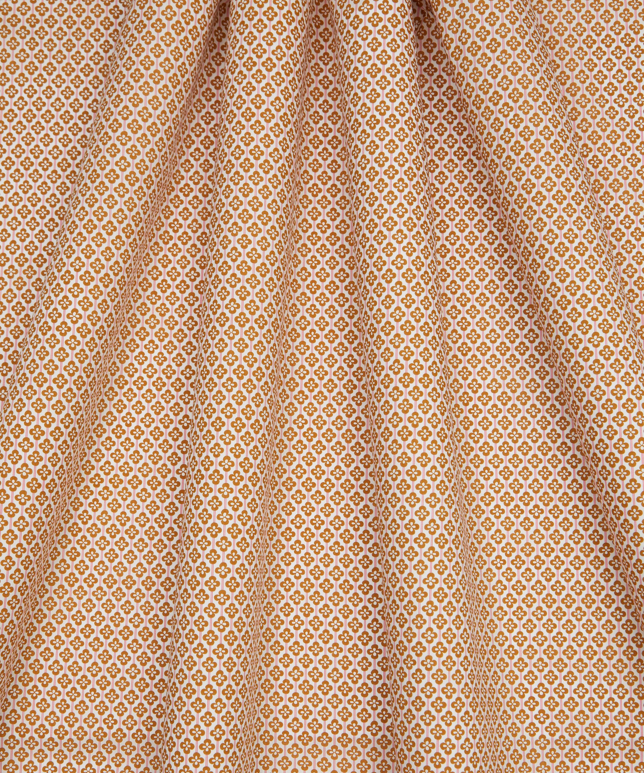 Liberty Fabrics - Clover Fields Tana Lawn&trade; Cotton image number 2