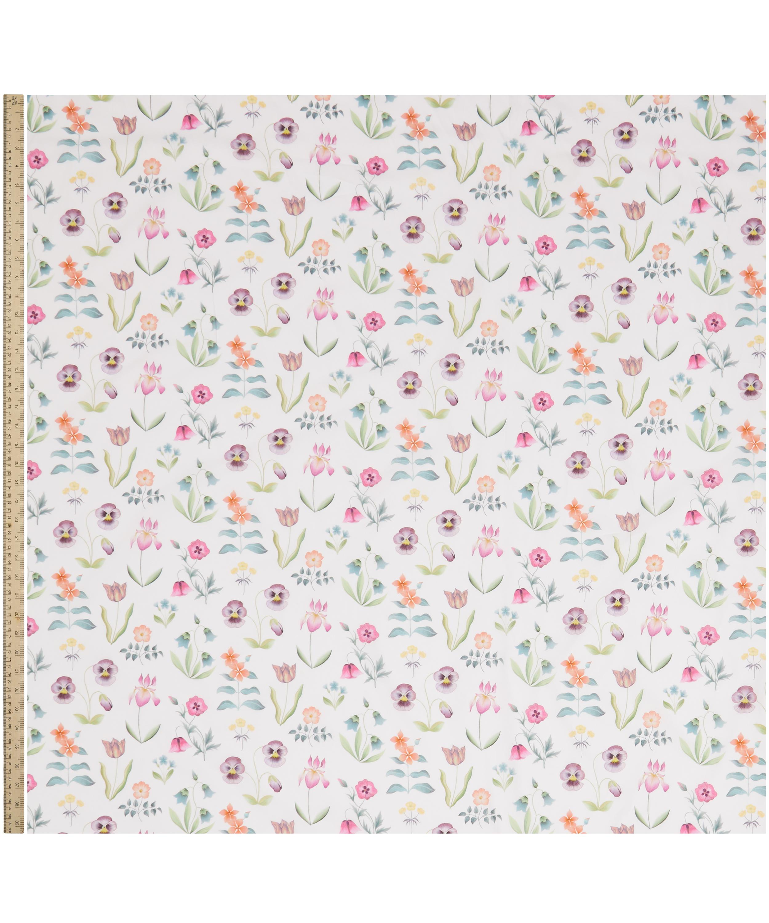 Liberty Fabrics - Floral Majesty Tana Lawn™ Cotton image number 1