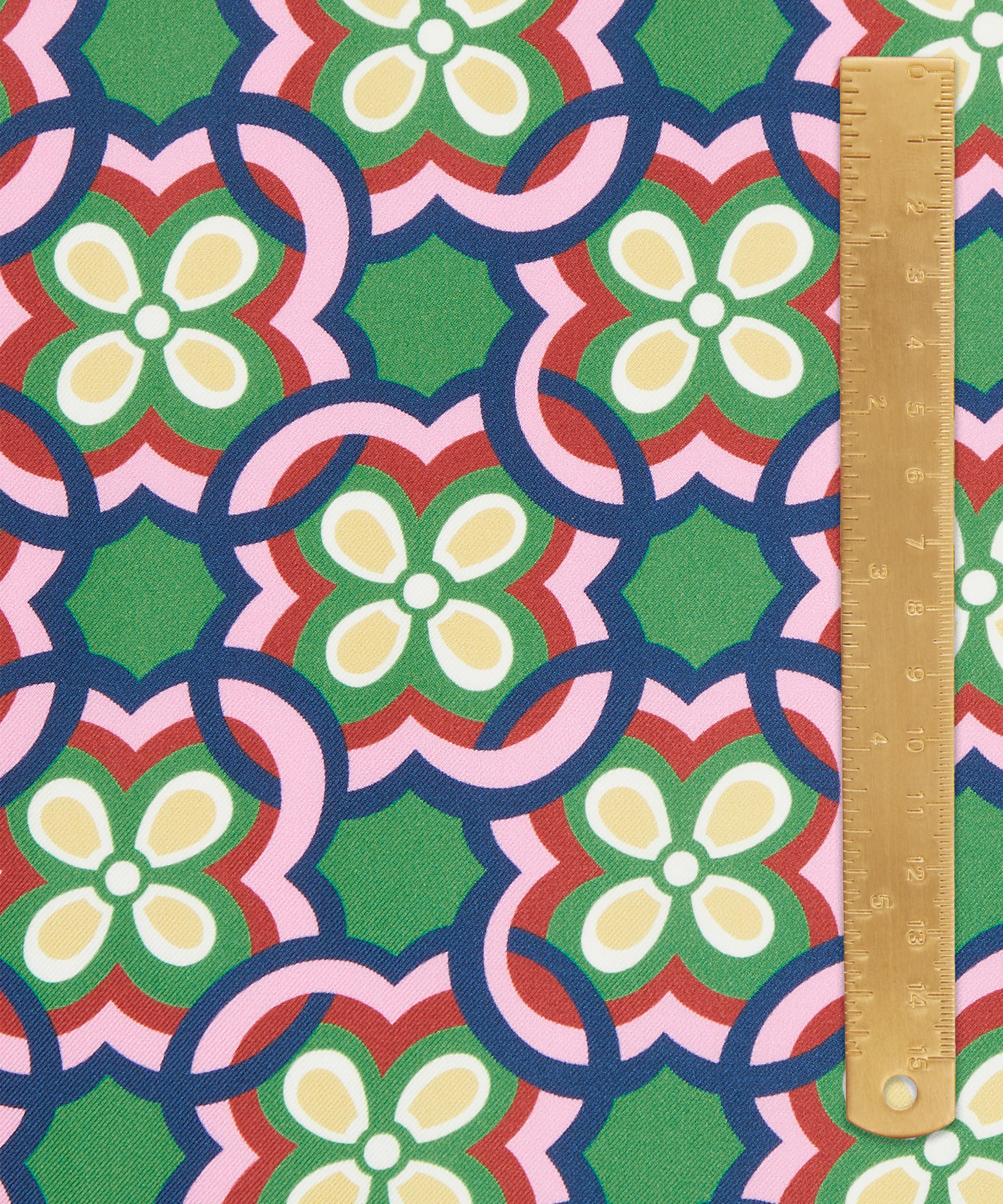 Liberty Fabrics - Daisy Loop Silk Twill image number 4