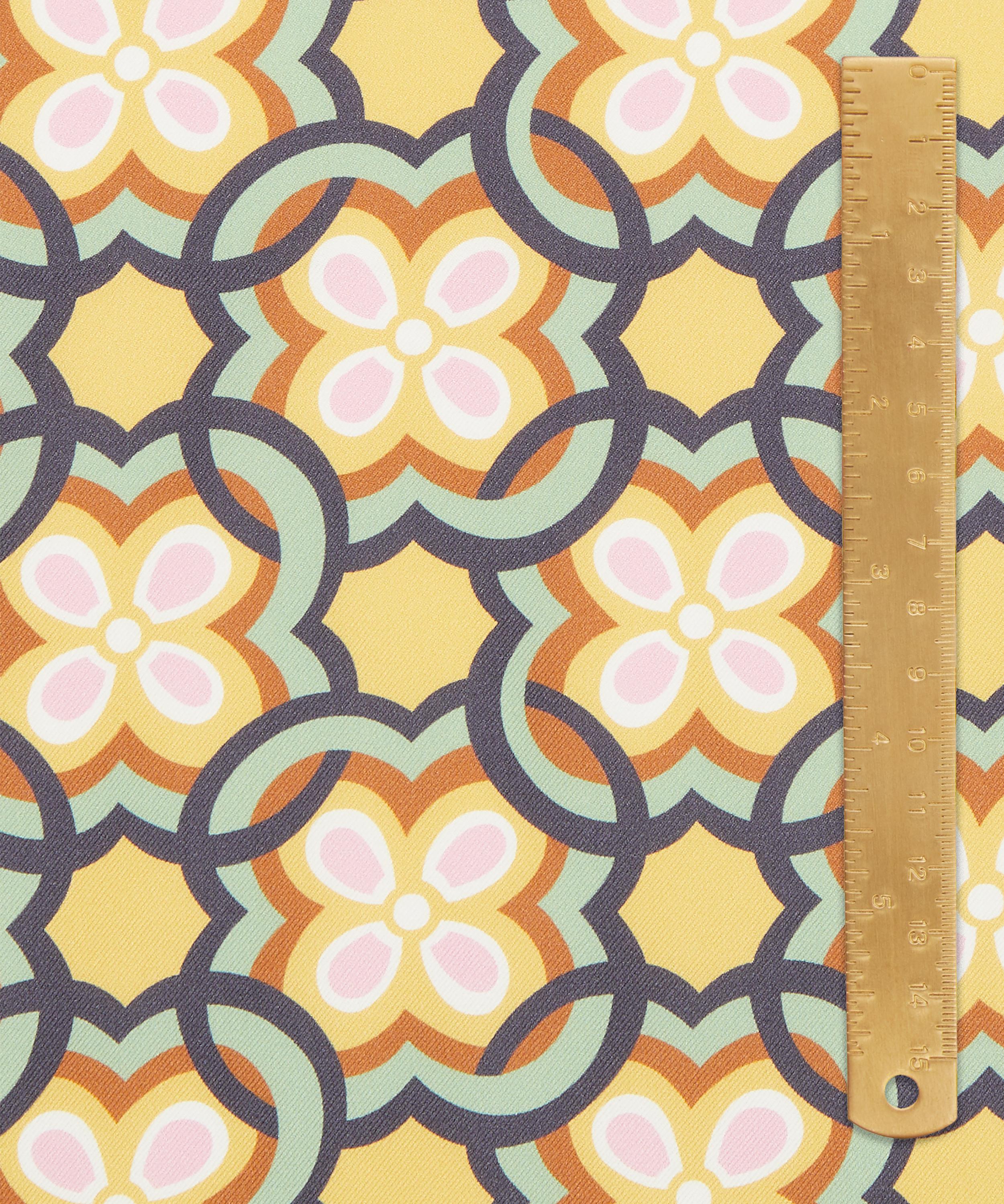 Liberty Fabrics - Daisy Loop Silk Twill image number 4