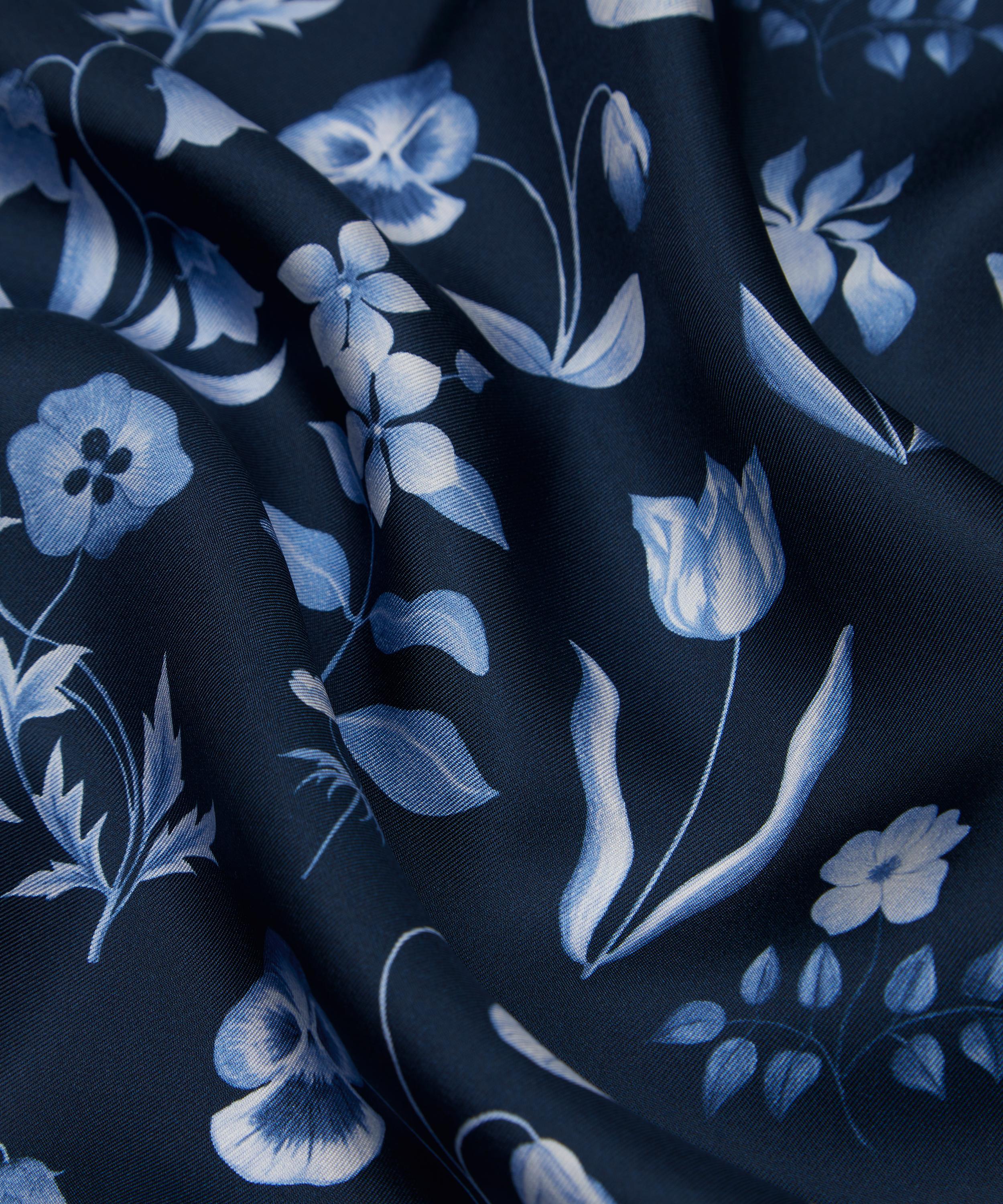 Liberty Fabrics - Floral Majesty Silk Twill image number 3