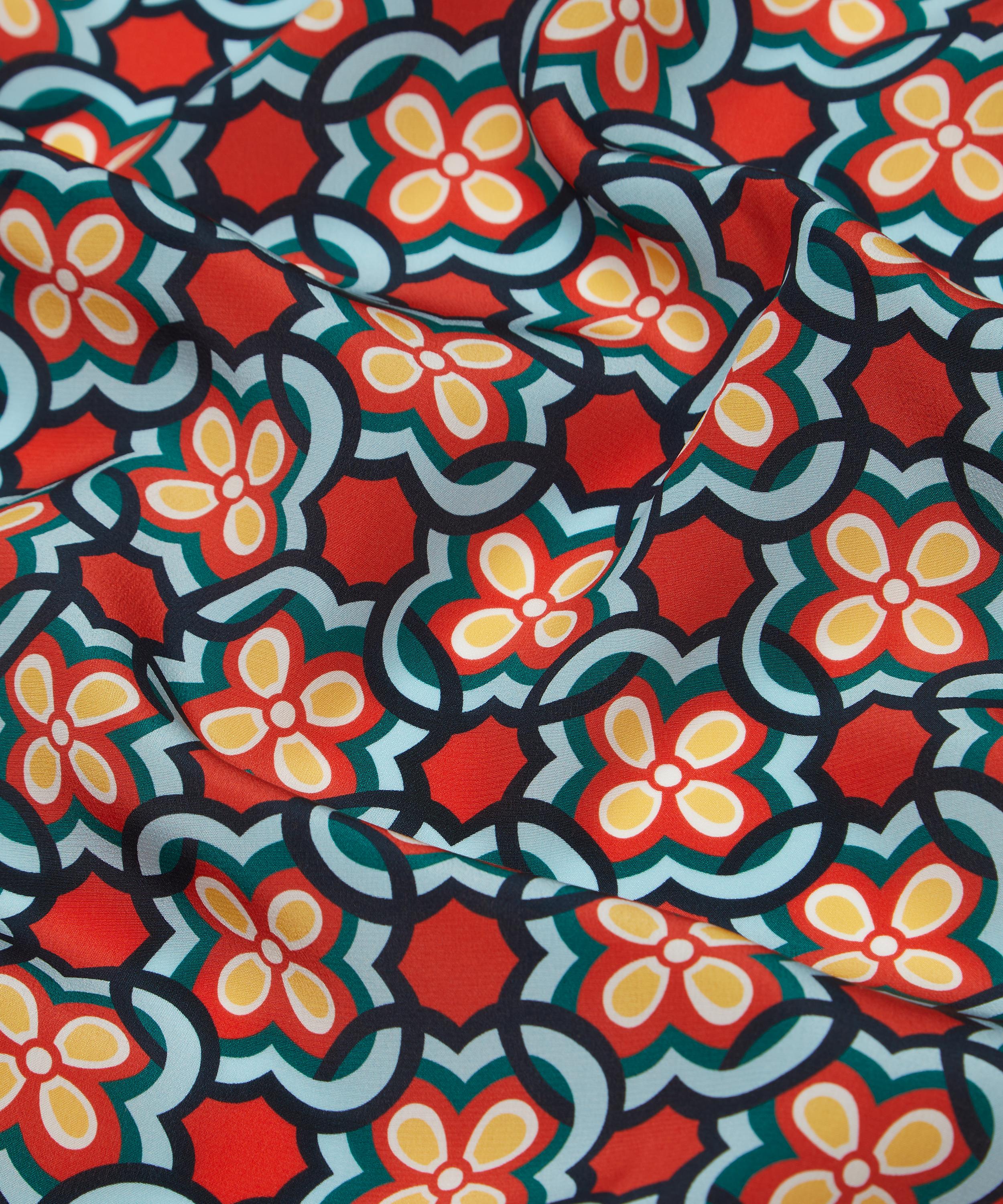 Liberty Fabrics - Daisy Loop Crepe de Chine image number 3