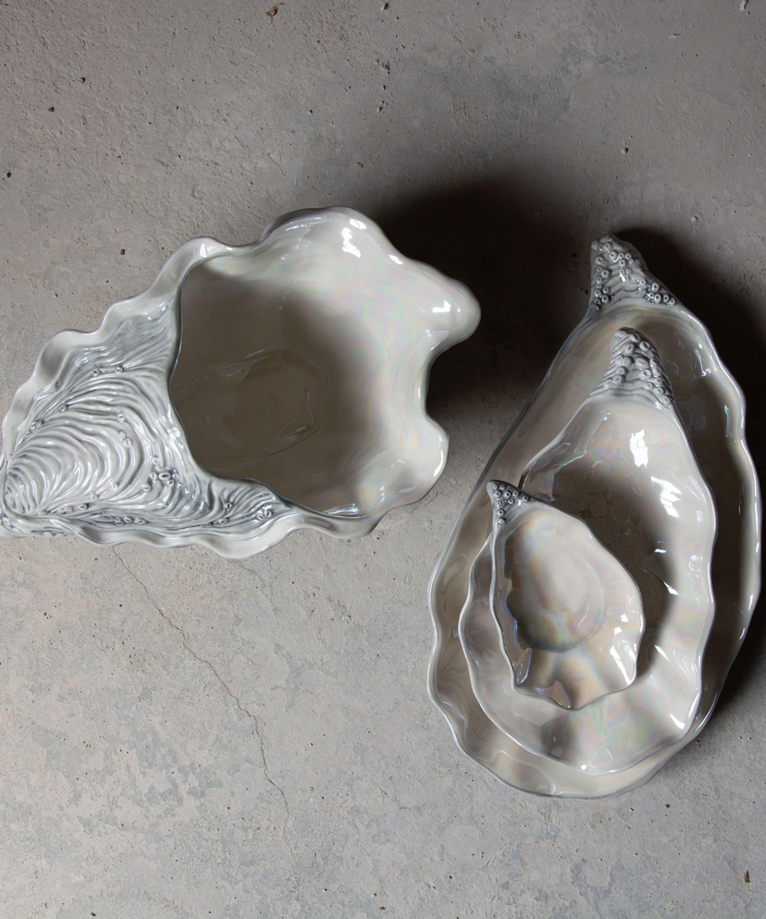 Edelweiss - Mother of Pearl Small Oyster Platter image number 3