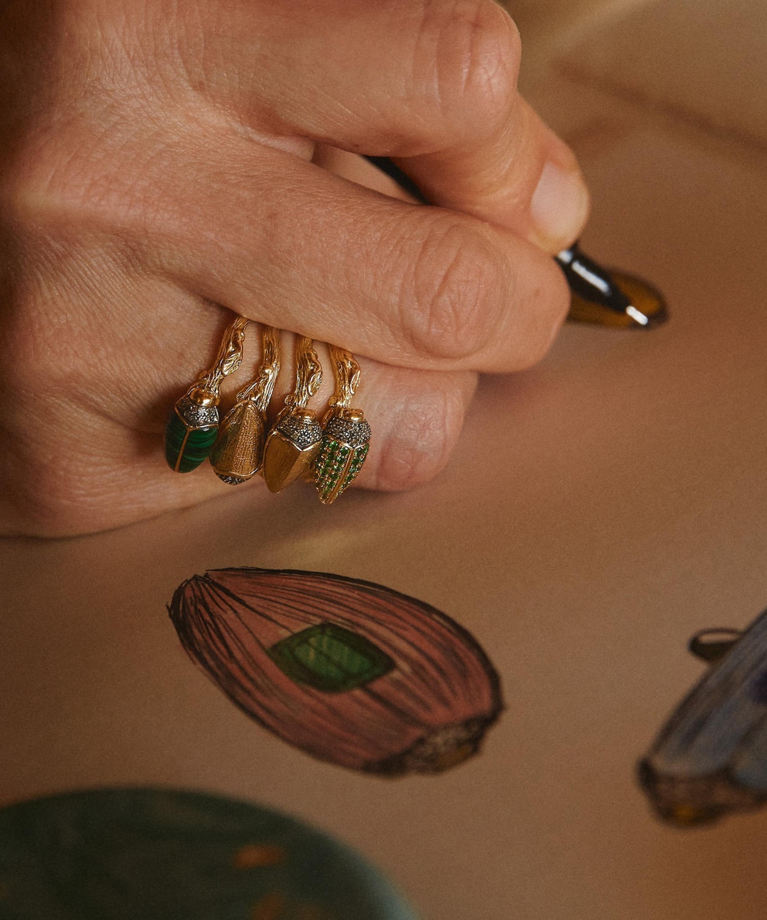 Bibi van der Velden - 18ct Gold Scarab Malachite Ring image number 1