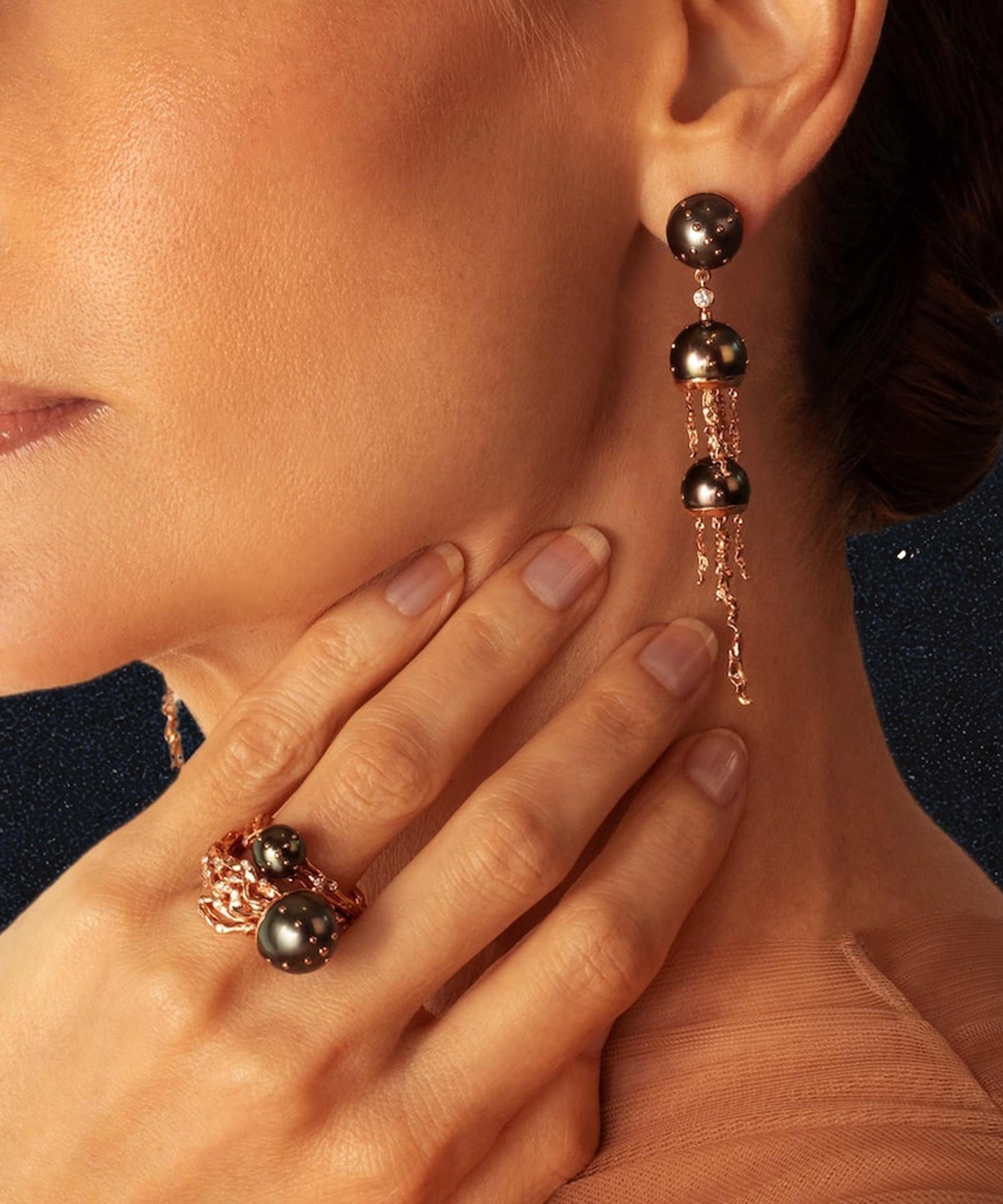 Bibi van der Velden - 18ct Rose Gold Jellyfish Tahitian Pearl and Diamond Drop Earring image number 1