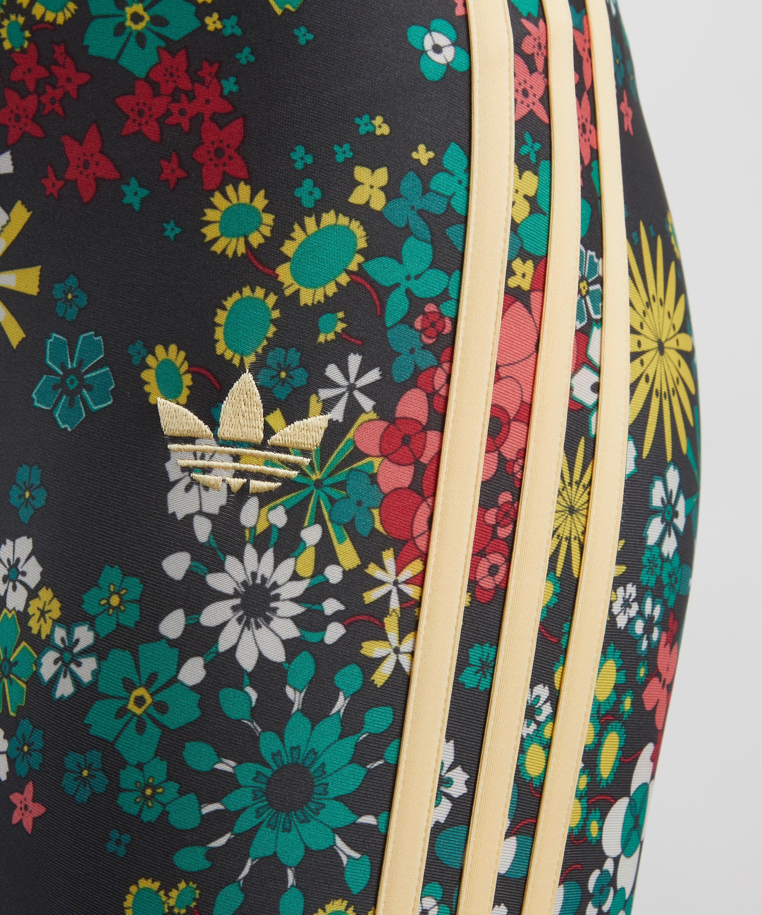 Adidas - x Liberty London 3-Stripes Leggings image number 4