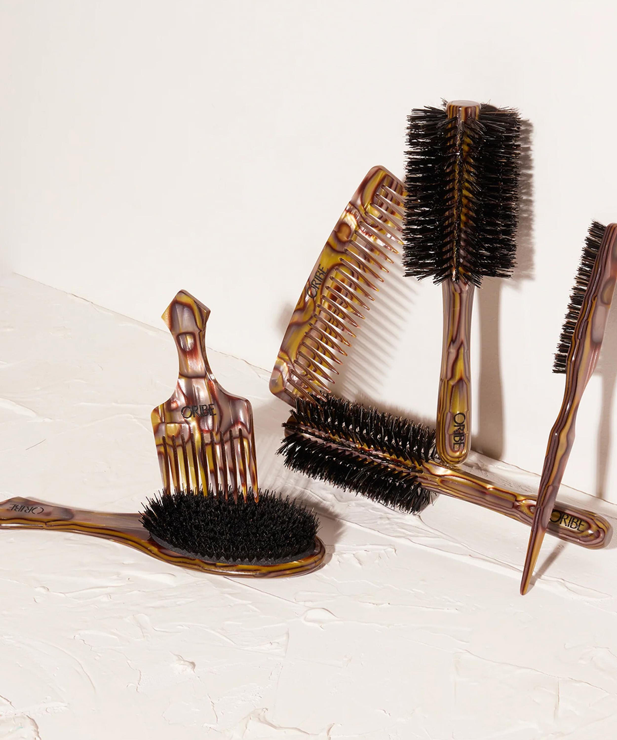 Oribe - Medium Round Hair Brush image number 3