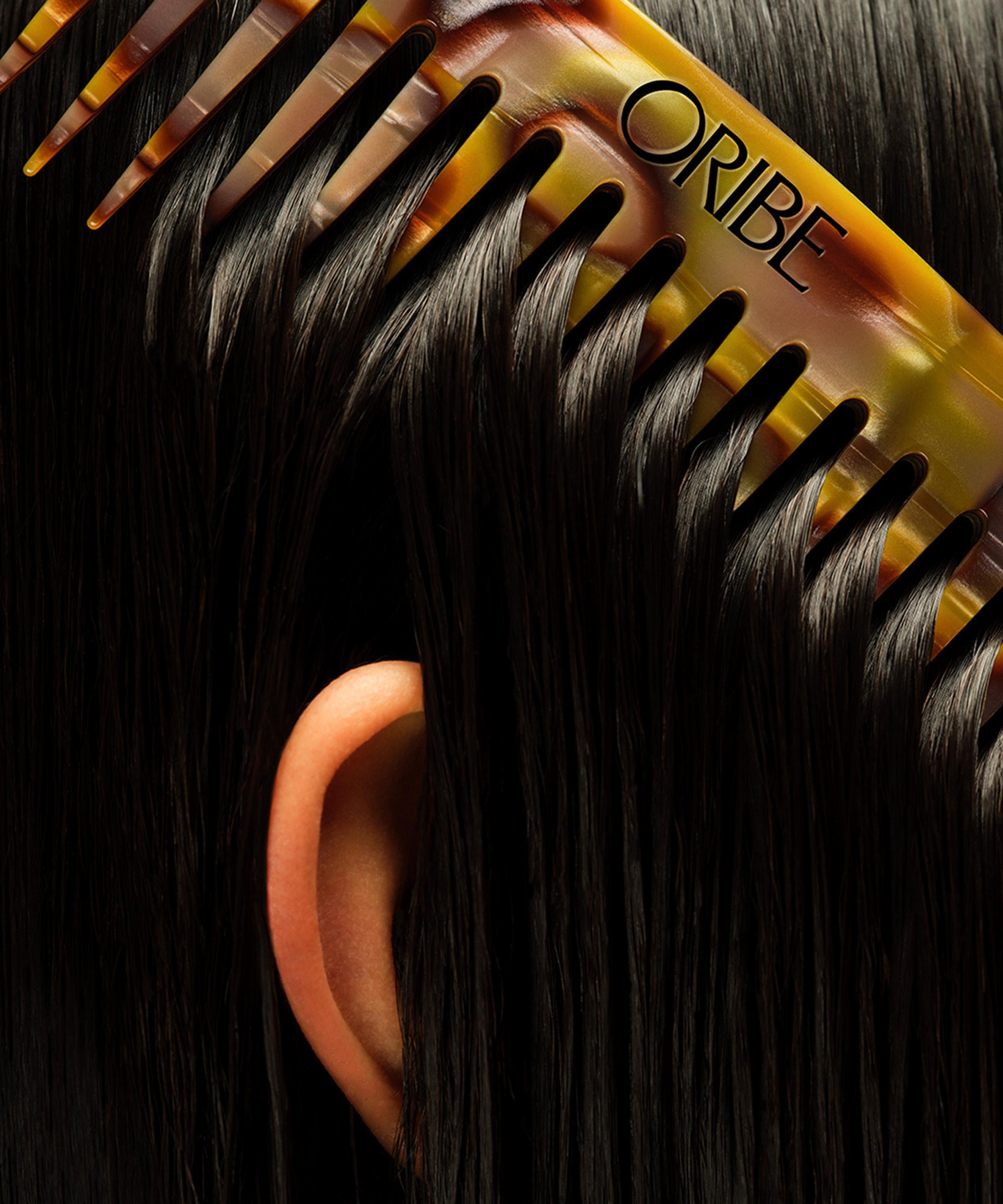 Oribe - Detangling Wide Tooth Comb image number 4