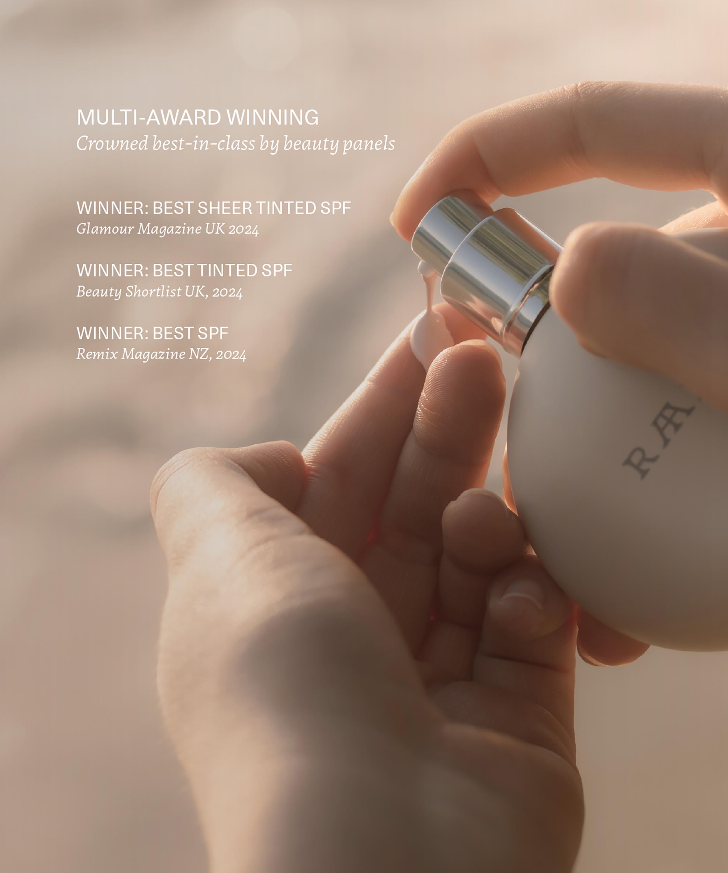 RAAIE - Sun Milk Drops Tinted SPF50 45ml image number 2