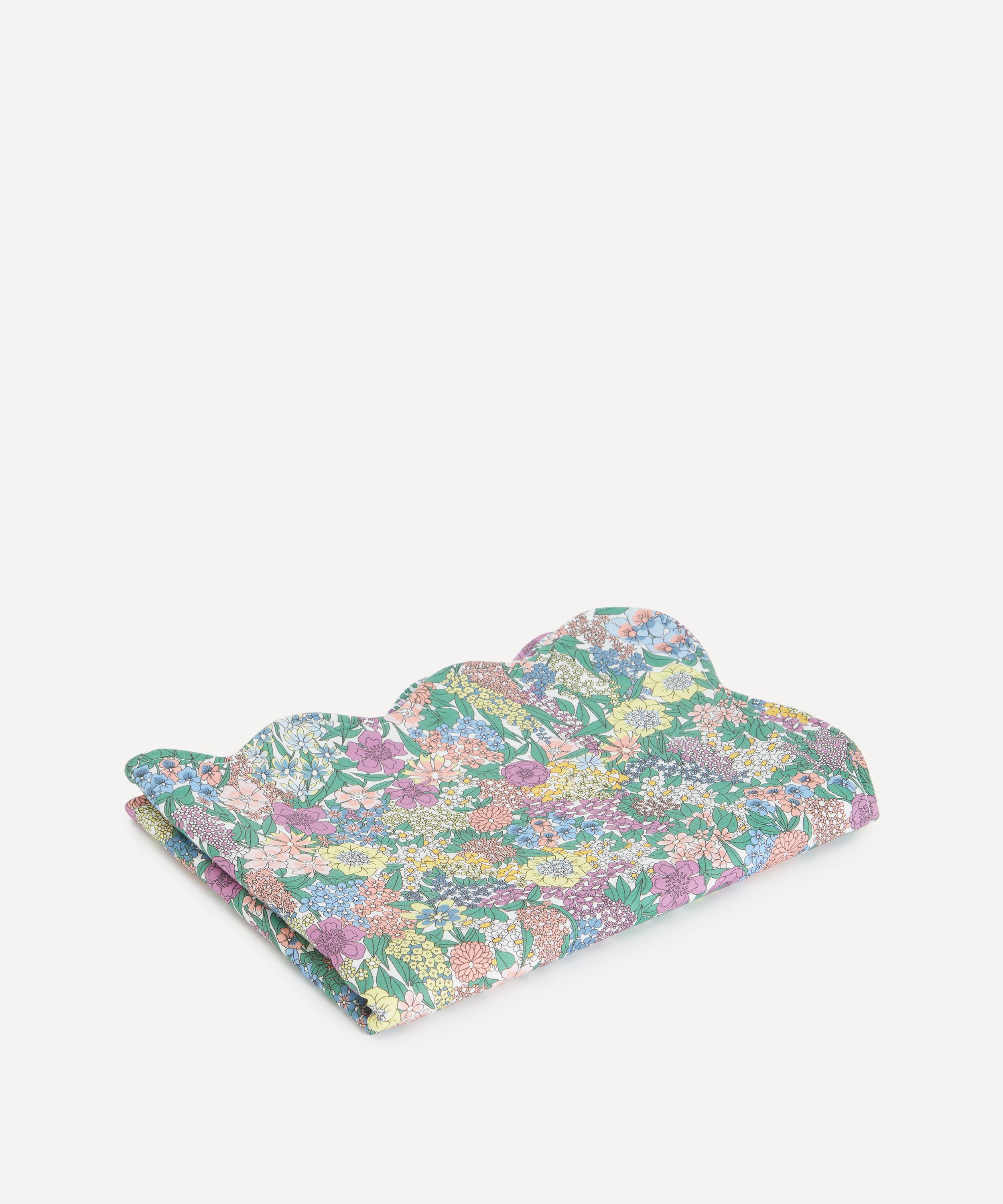 Liberty - Ciara and  Eloise Double-Sided Scallop Placemat