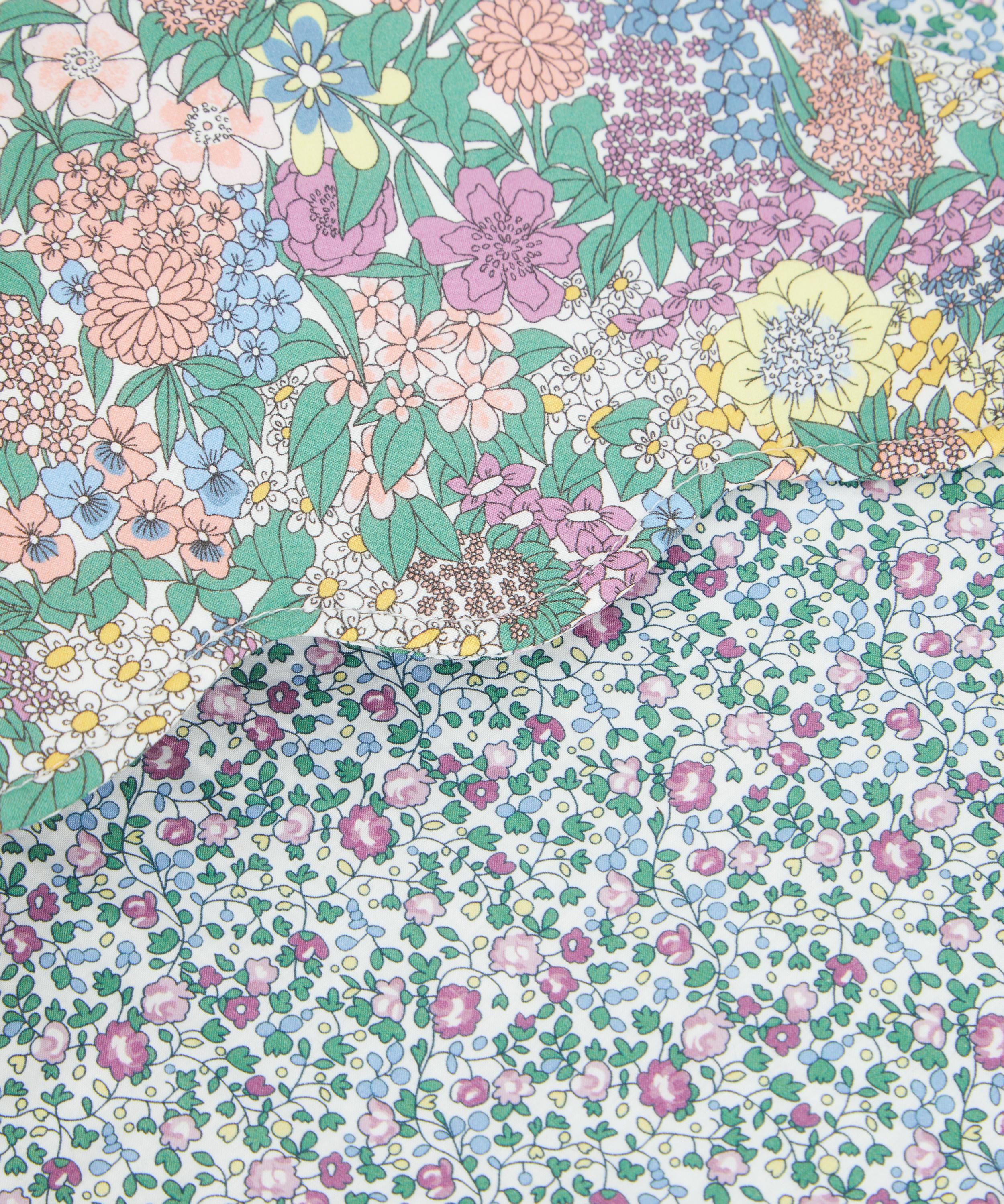 Liberty - Ciara and  Eloise Double-Sided Scallop Placemat image number 5