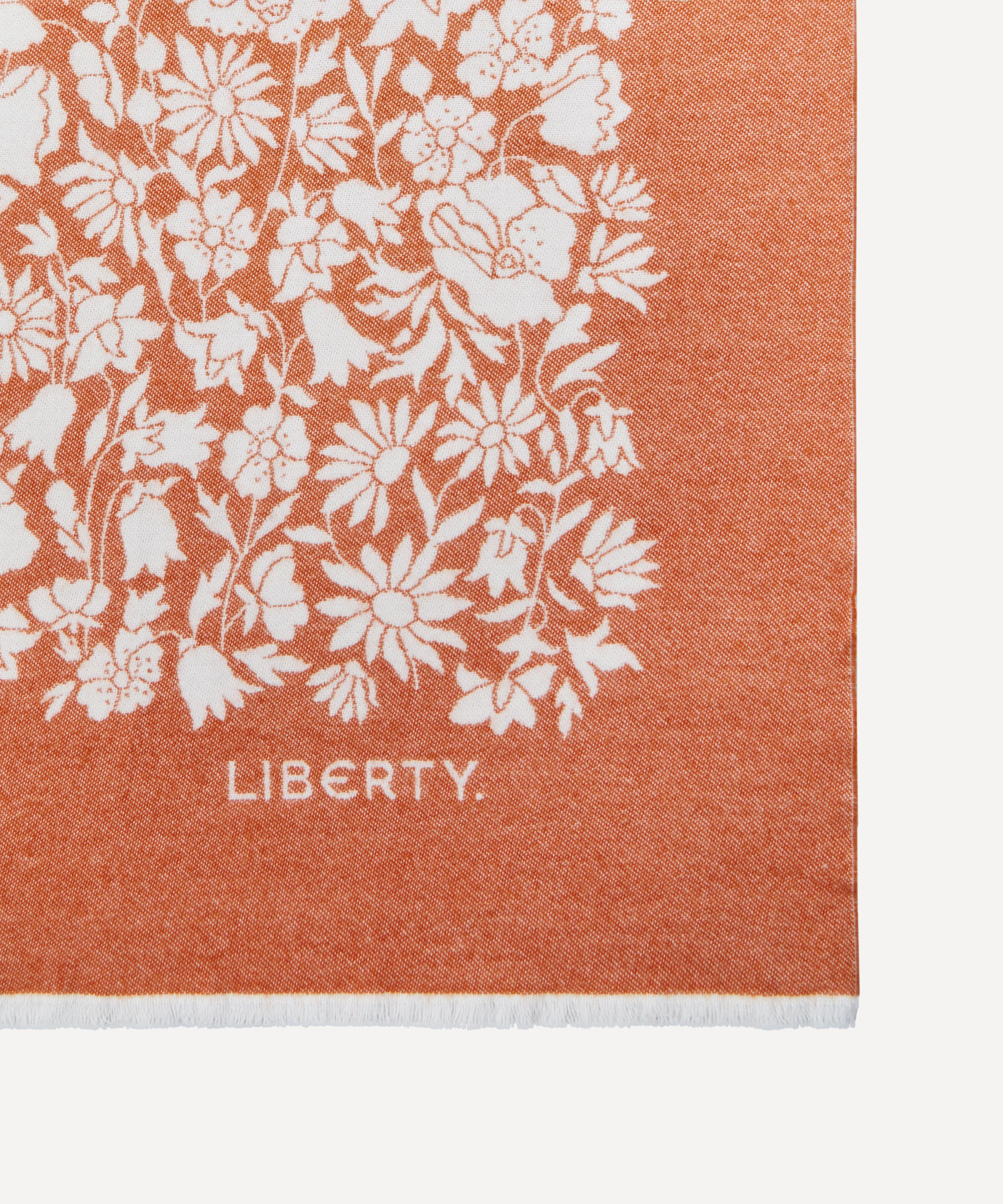 Liberty - Poppy Dawn Wool Throw image number 2