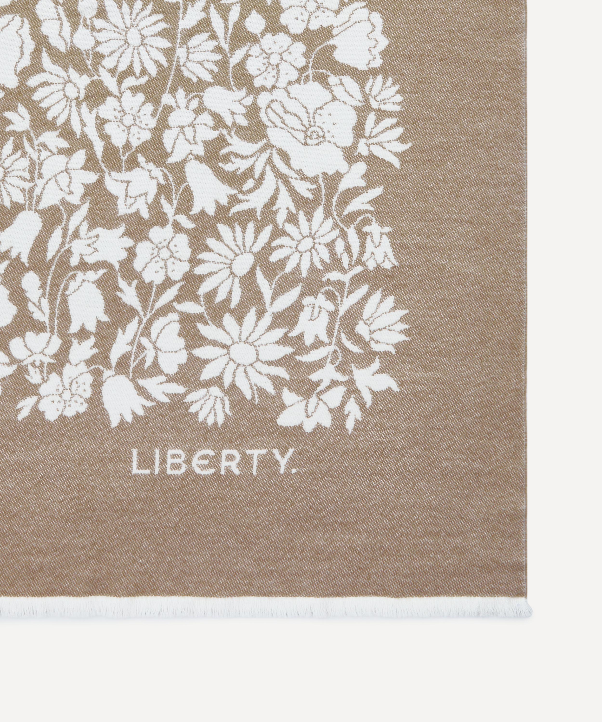 Liberty - Poppy Dawn Wool Throw image number 2