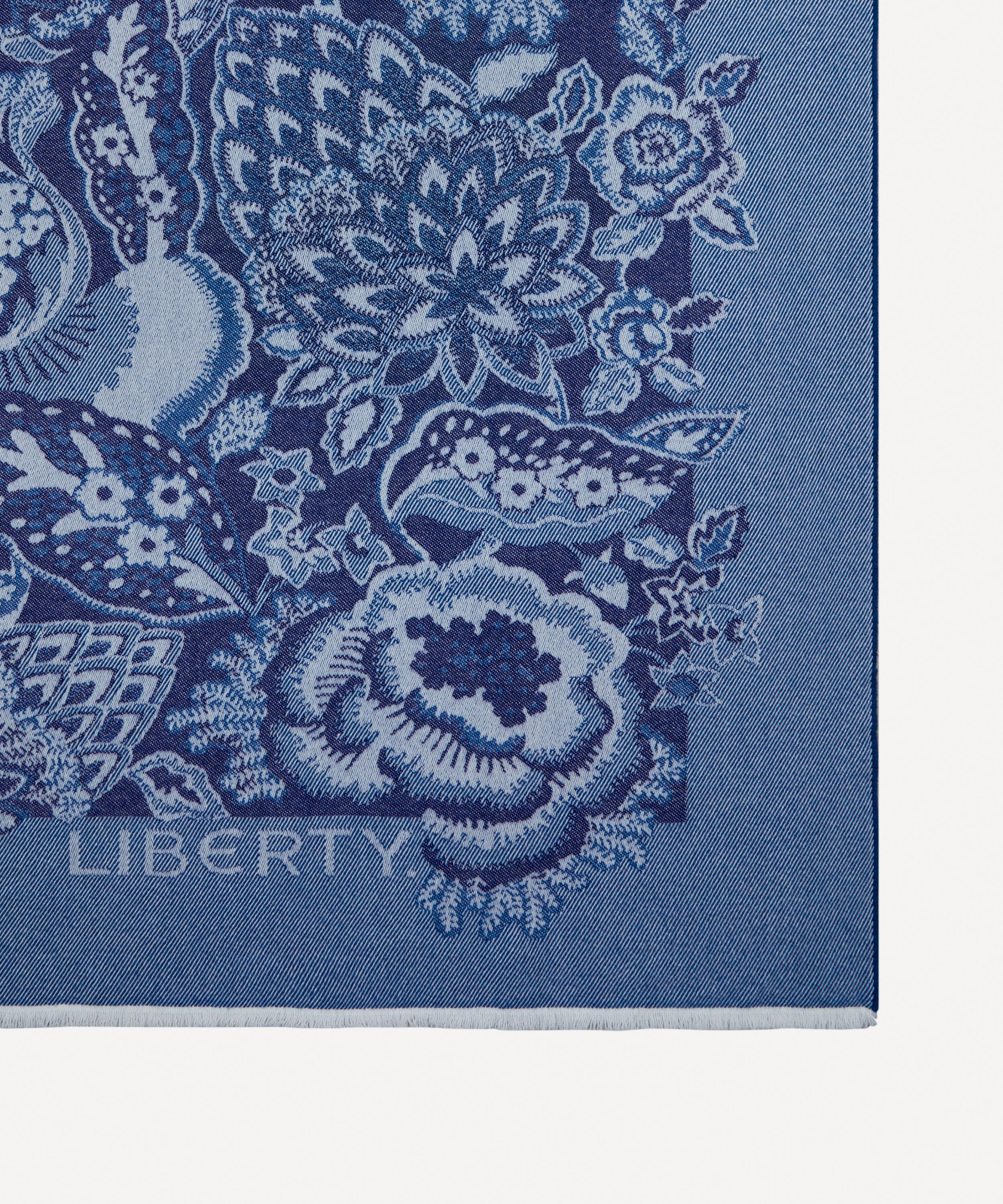 Liberty - Patricia Wool Throw image number 2