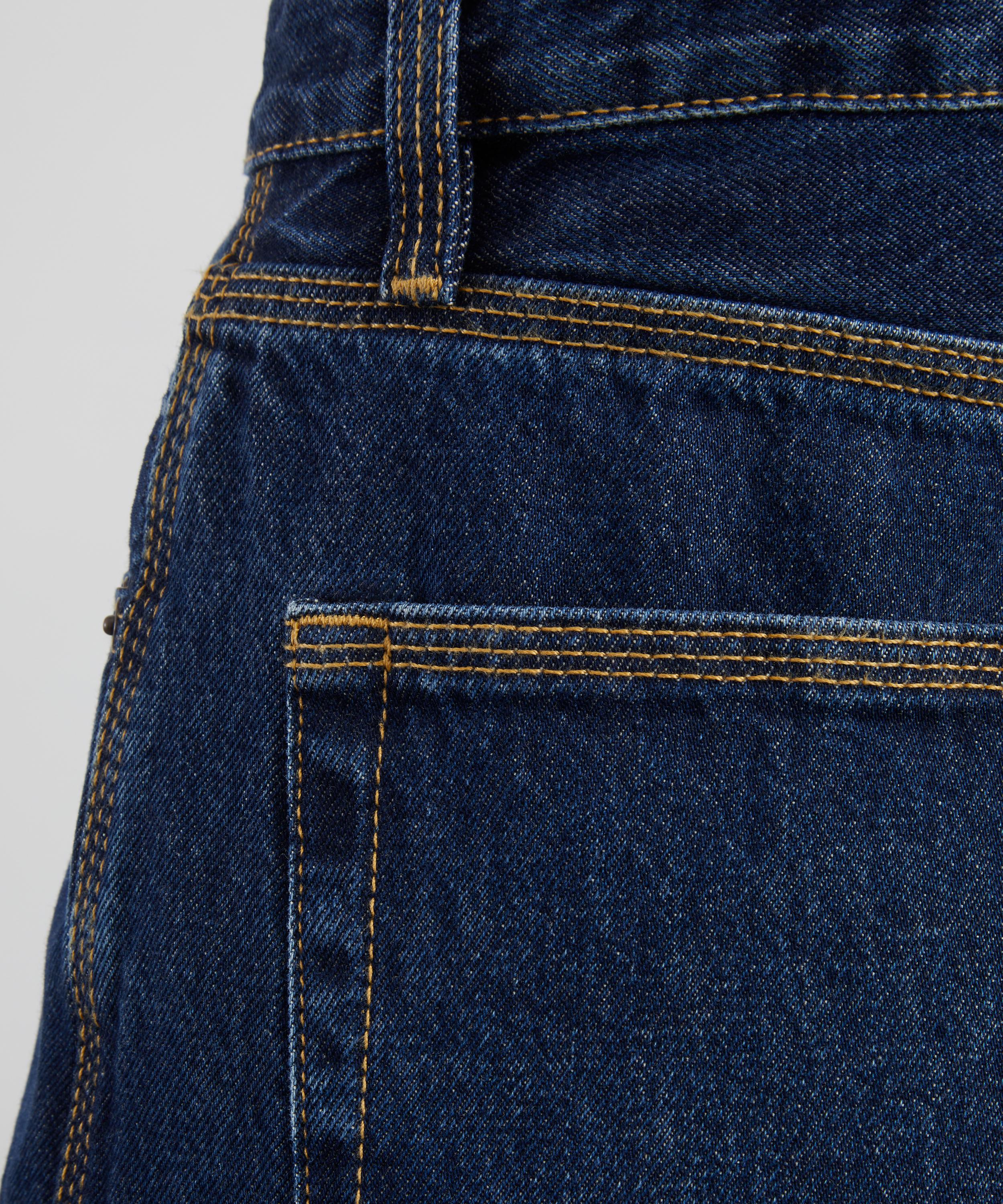Frame - Cuffed High-Rise Wide Jeans in Spencer image number 4