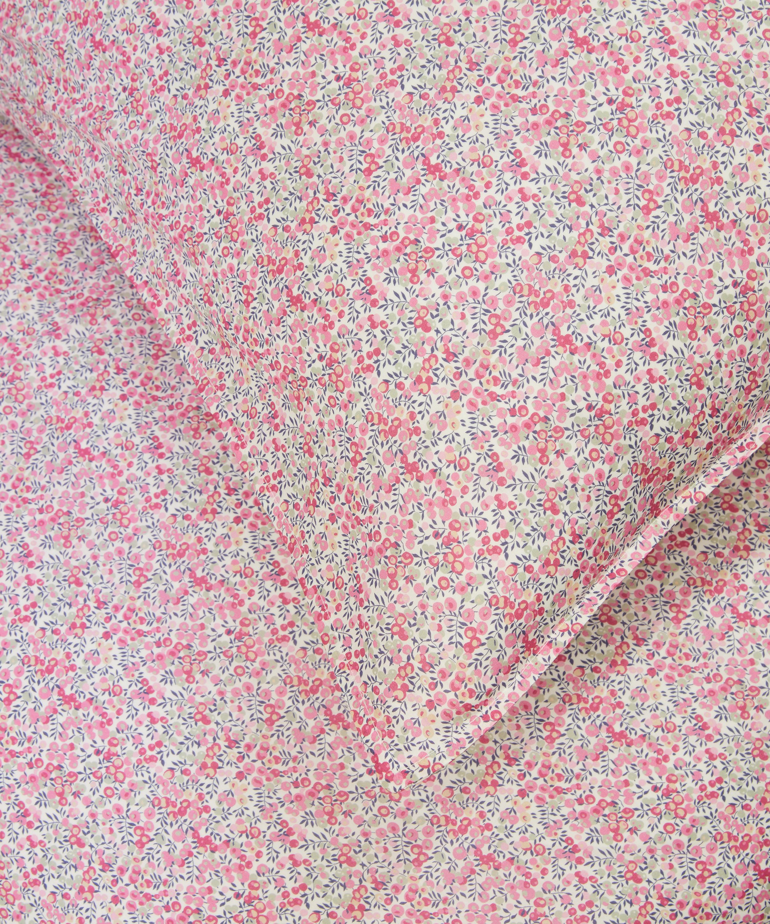 Liberty - Wiltshire Bud Tana Lawn Cotton™ Double Duvet Set image number 2