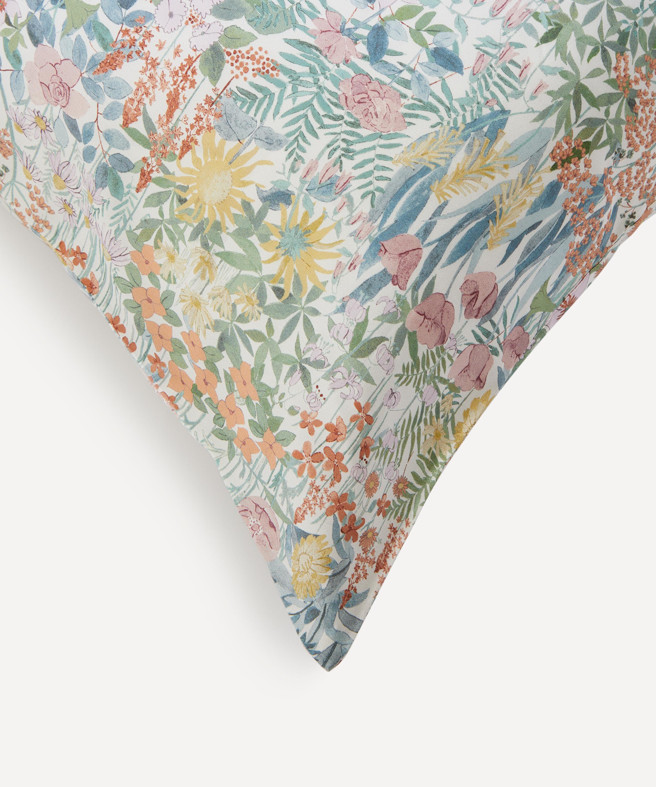 Liberty - Faria Flowers Silk Pillowcase image number 2