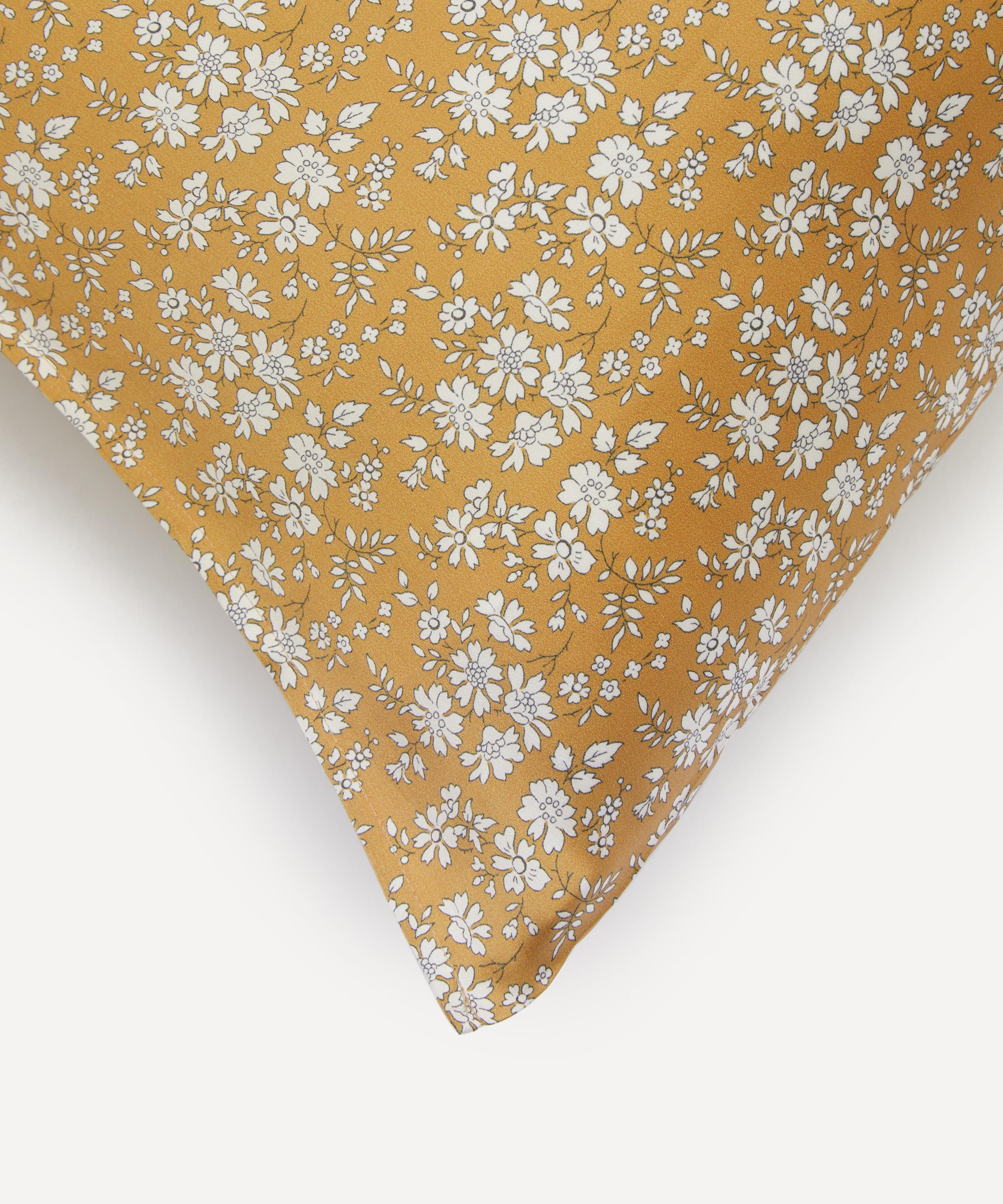 Liberty - Capel Silk Pillowcase image number 2