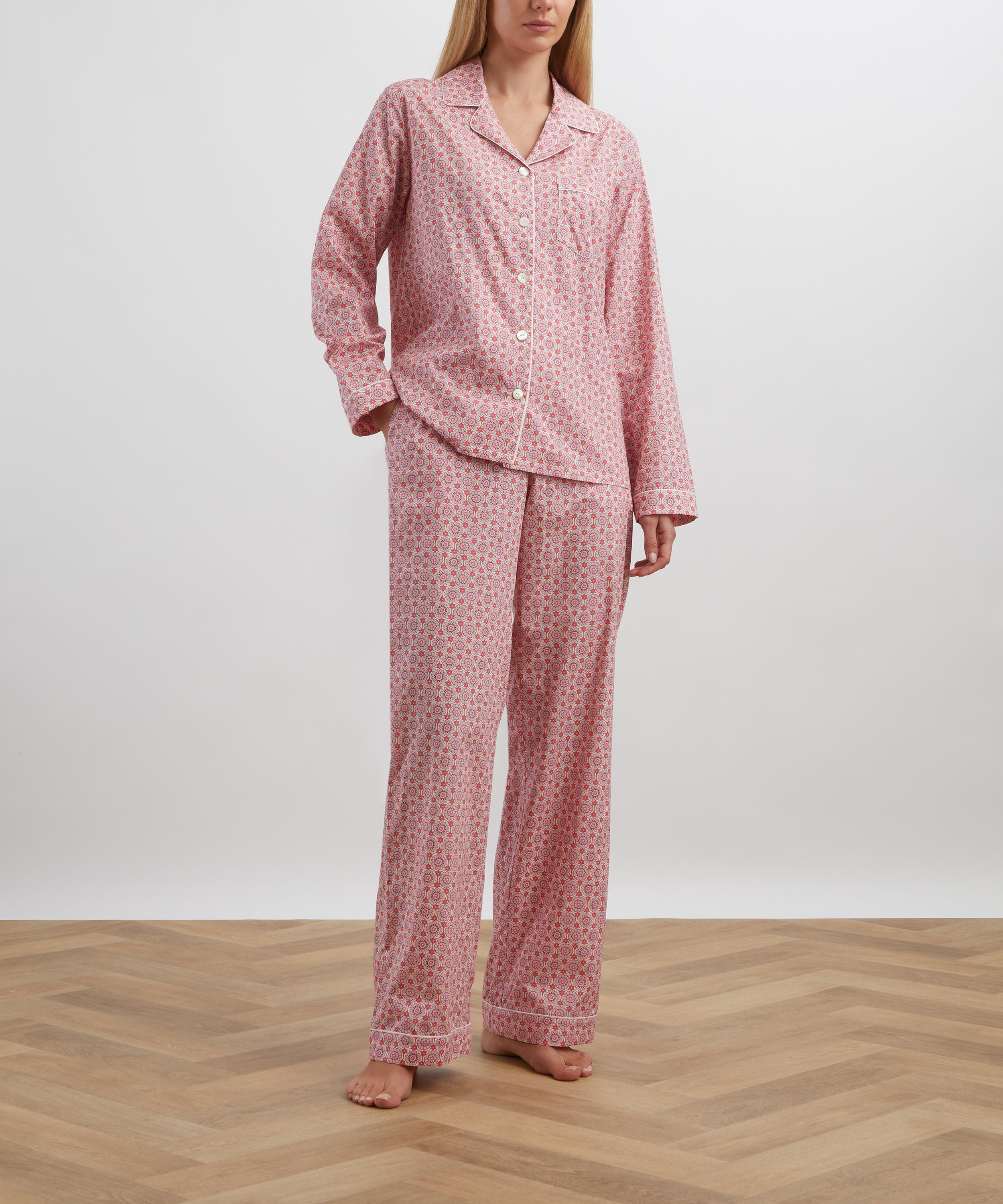 Liberty - Inez Mio Tana Lawn™ Cotton Pyjama Set image number 1