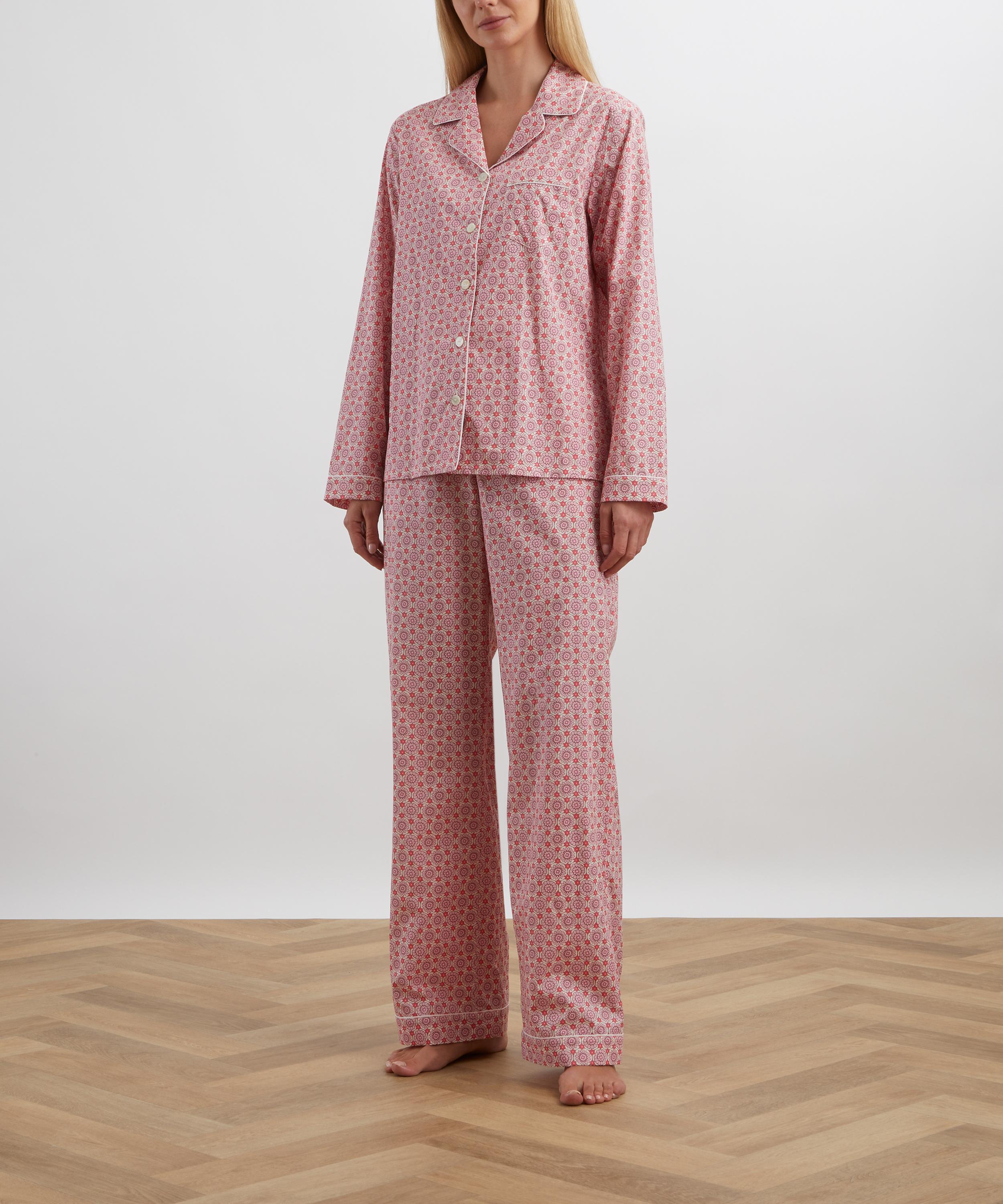 Liberty - Inez Mio Tana Lawn™ Cotton Pyjama Set image number 2