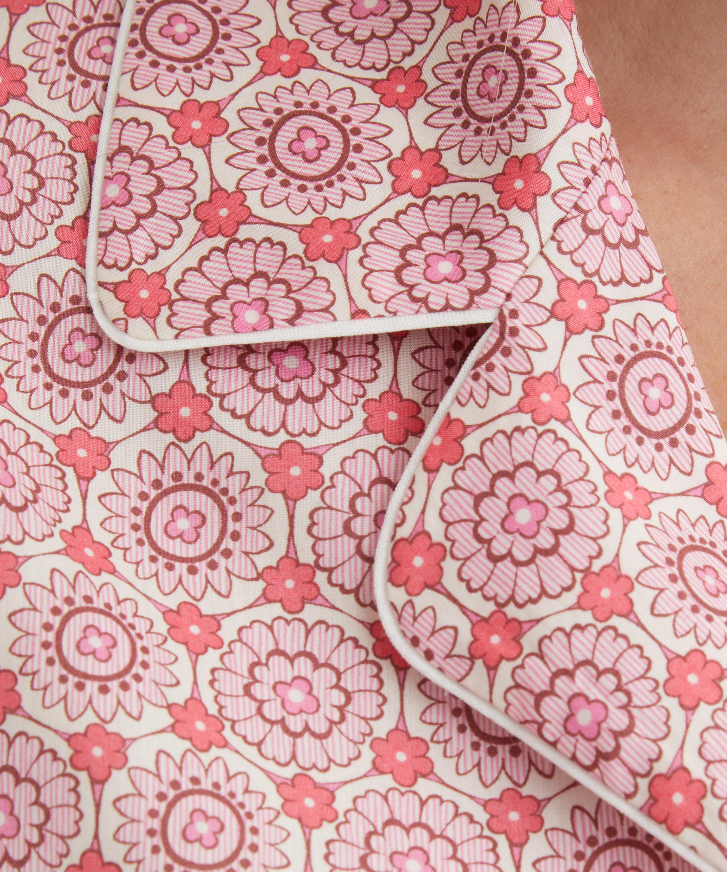 Liberty - Inez Mio Tana Lawn™ Cotton Pyjama Set image number 4