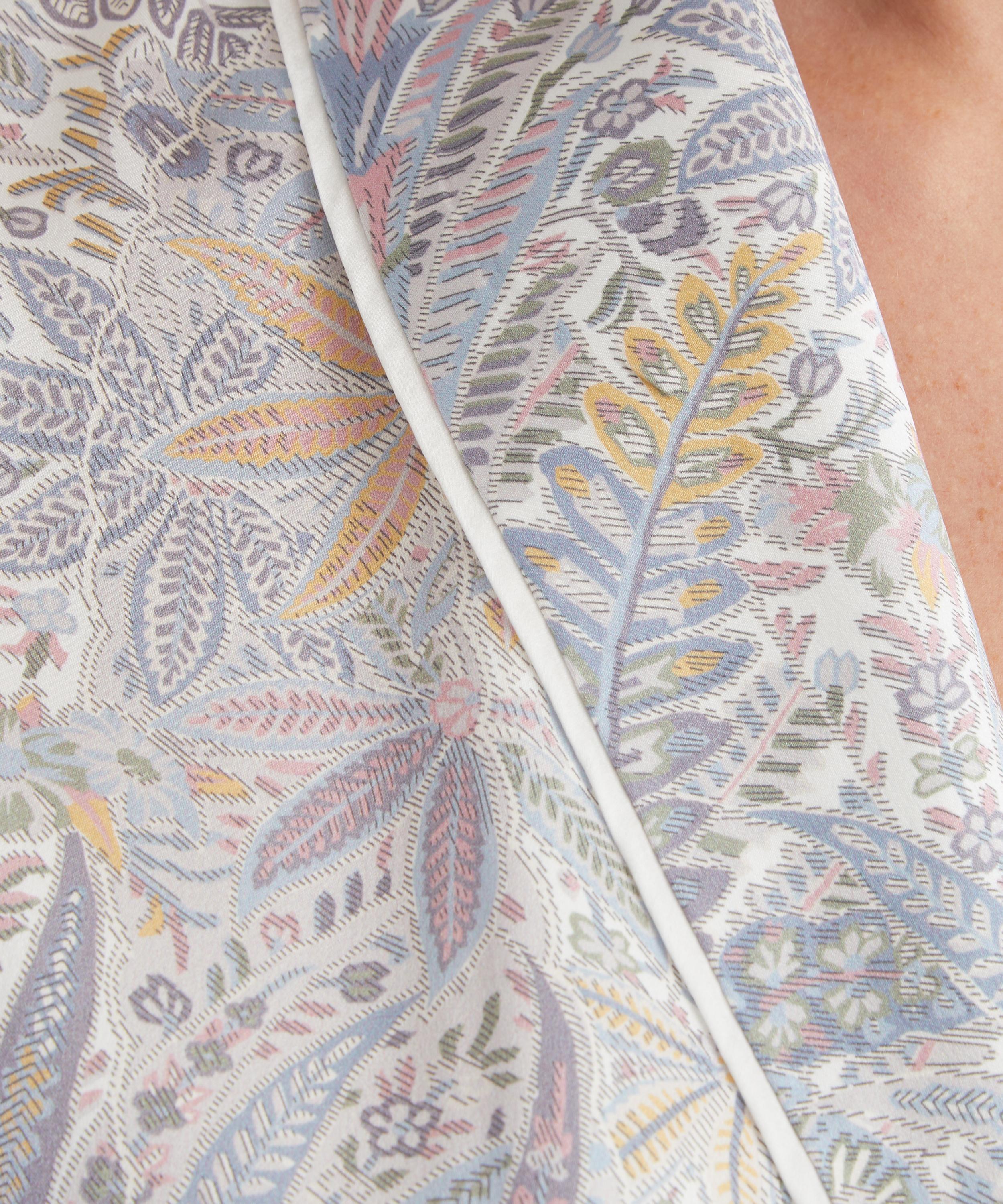 Liberty - Adelphi Voyage Silk-Satin Robe image number 4