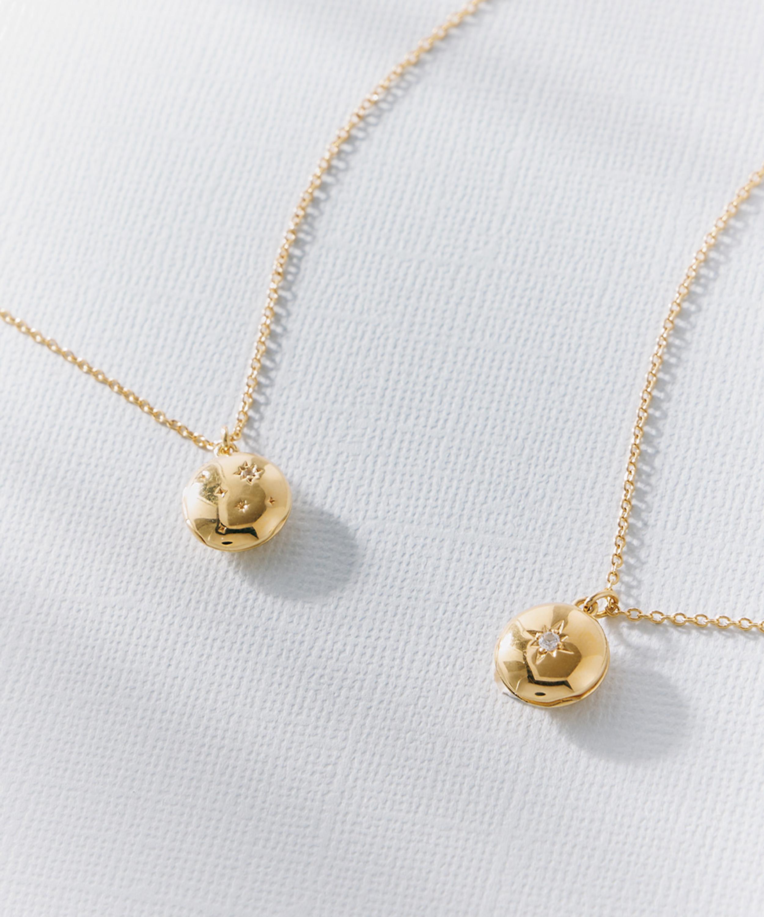 Astley Clarke - 18ct Gold-Plated Vermeil Silver Tiny Star Mini Biography Locket Necklace image number 4