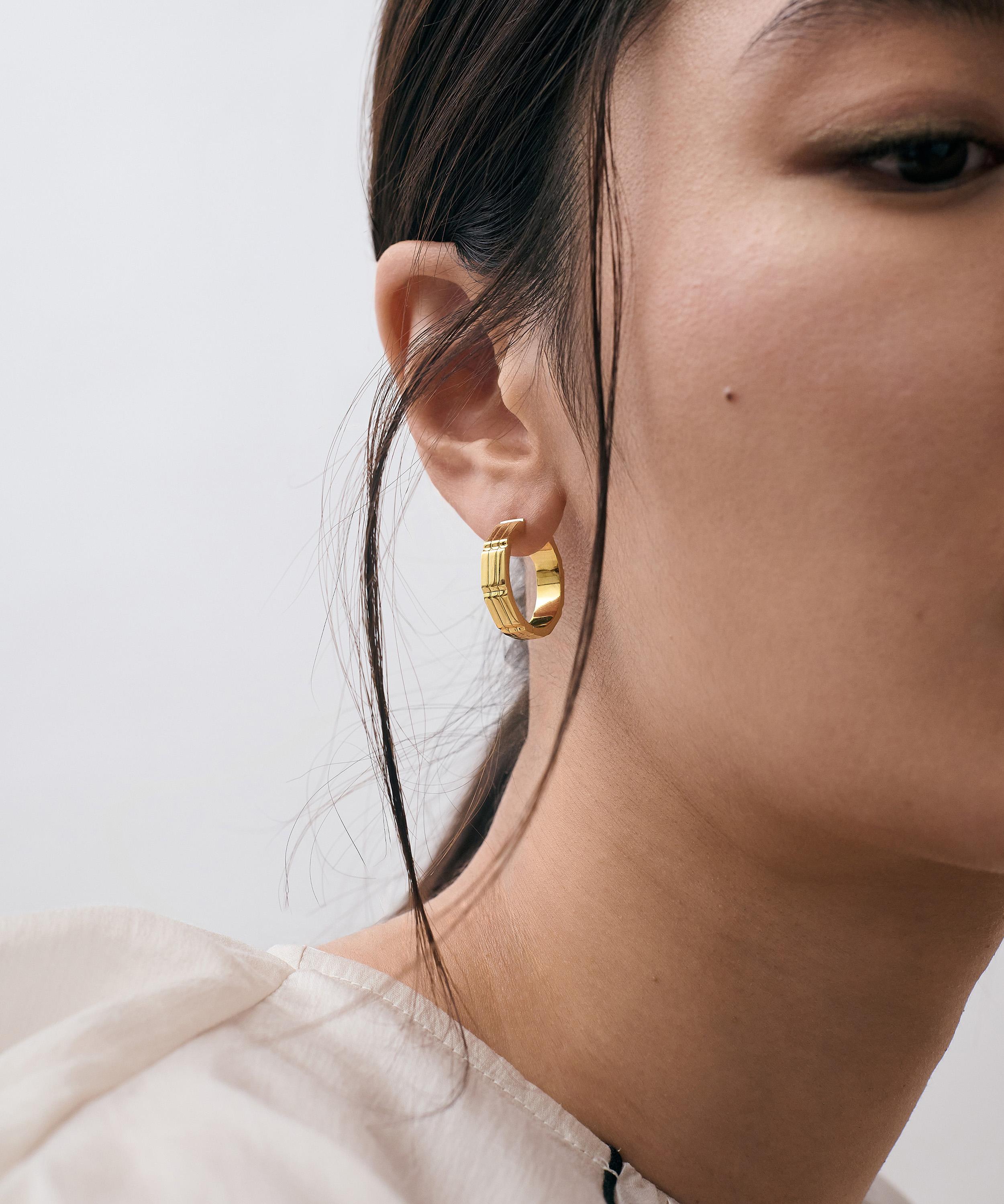 Astley Clarke - 18ct Gold Plated Vermeil Silver Aubar Bold Hoop Earrings image number 3