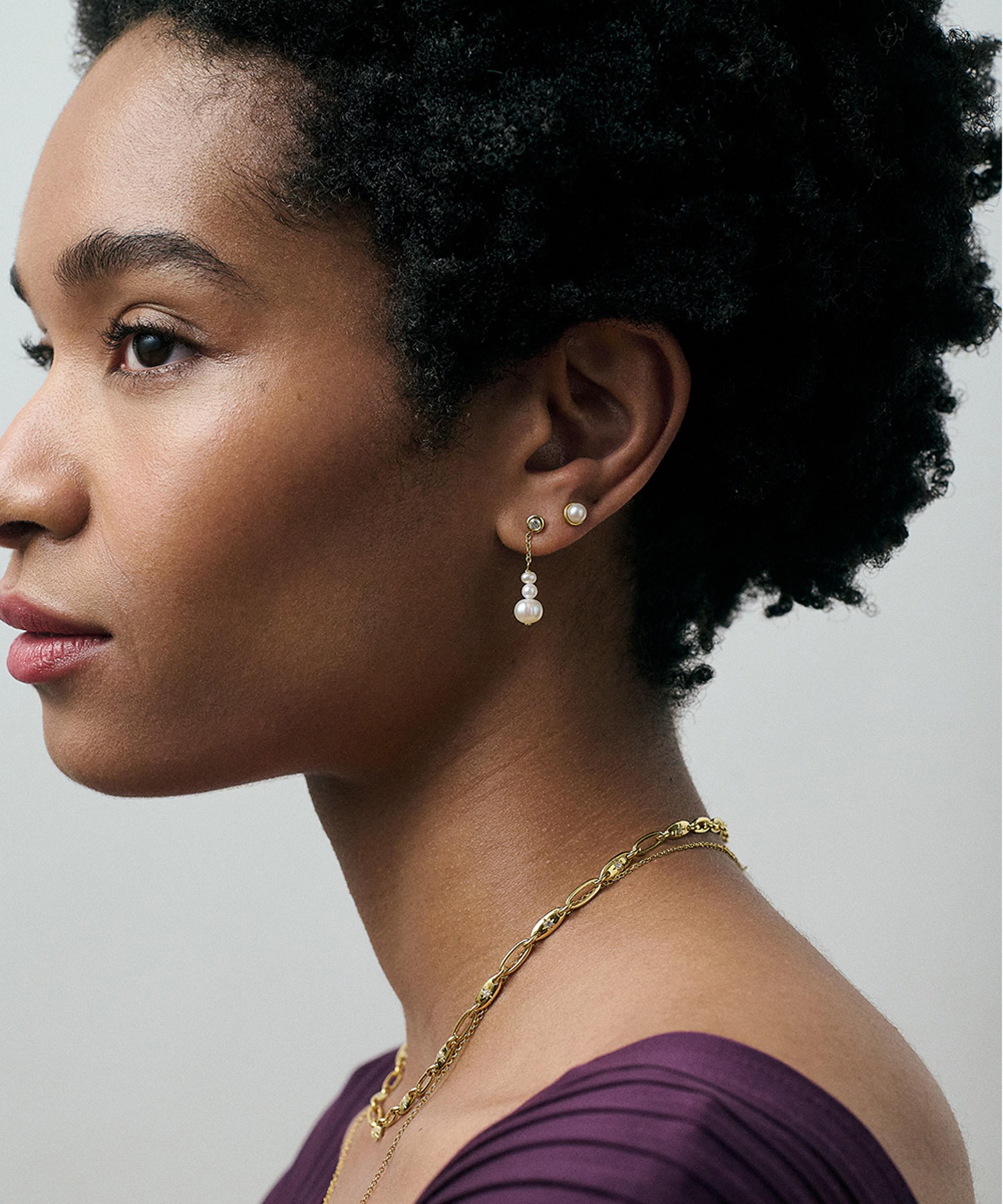 Astley Clarke - 18ct Gold-Plated Vermeil Silver Pearl and Sapphire Chain Stud Earrings image number 1