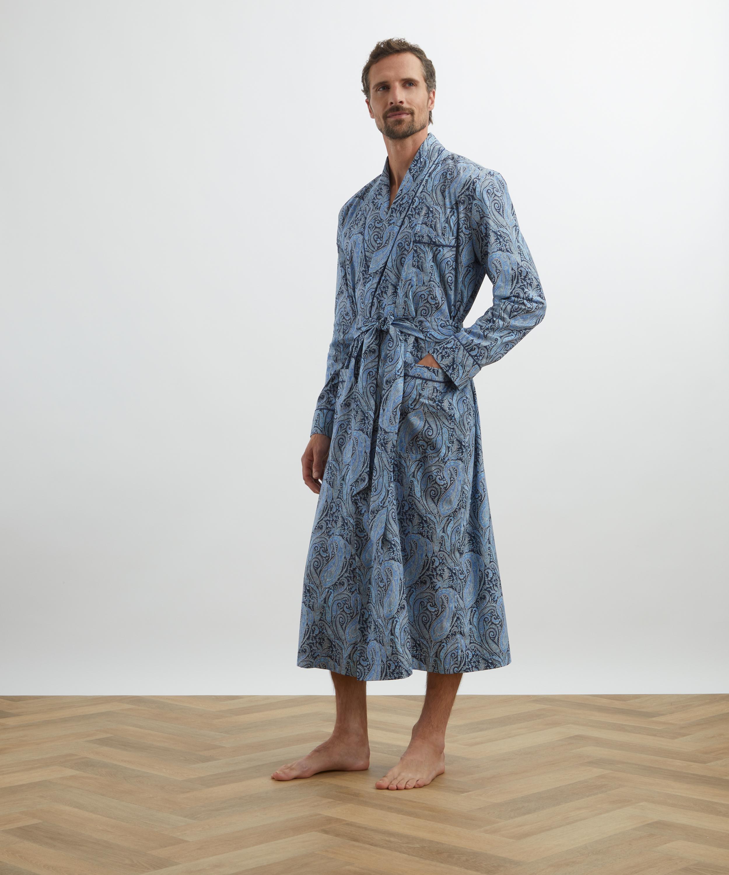 Liberty - Felix and Isabelle Tana Lawn™ Cotton Classic Robe image number 0