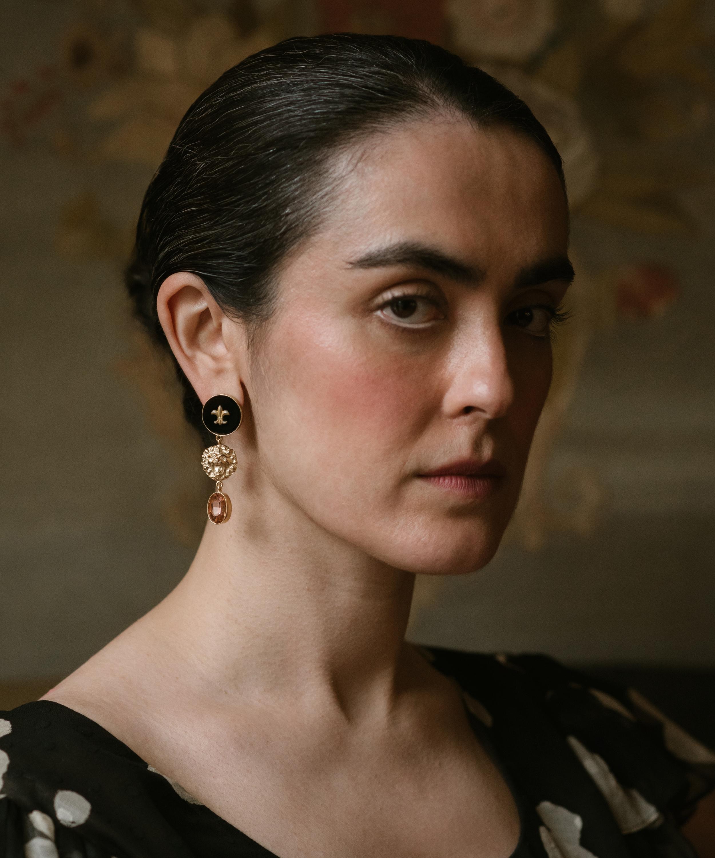 Grainne Morton - 18ct Gold-Plated Flamingo and Lion Drop Earrings image number 2
