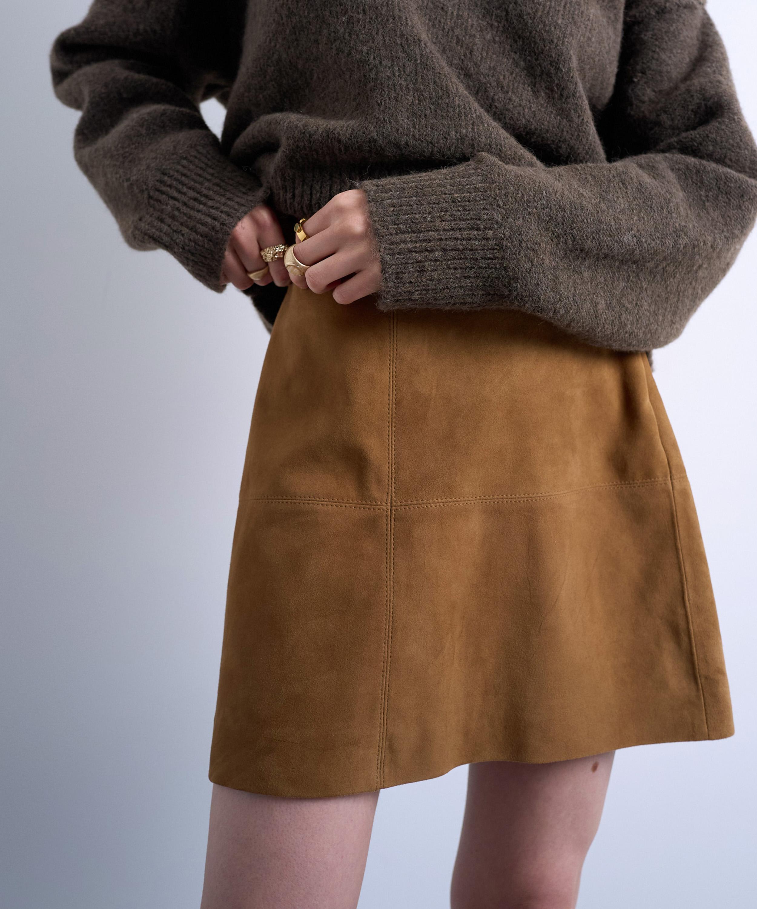 TOPSHOP - Toffee Suede Seamed Mini Skirt image number 2