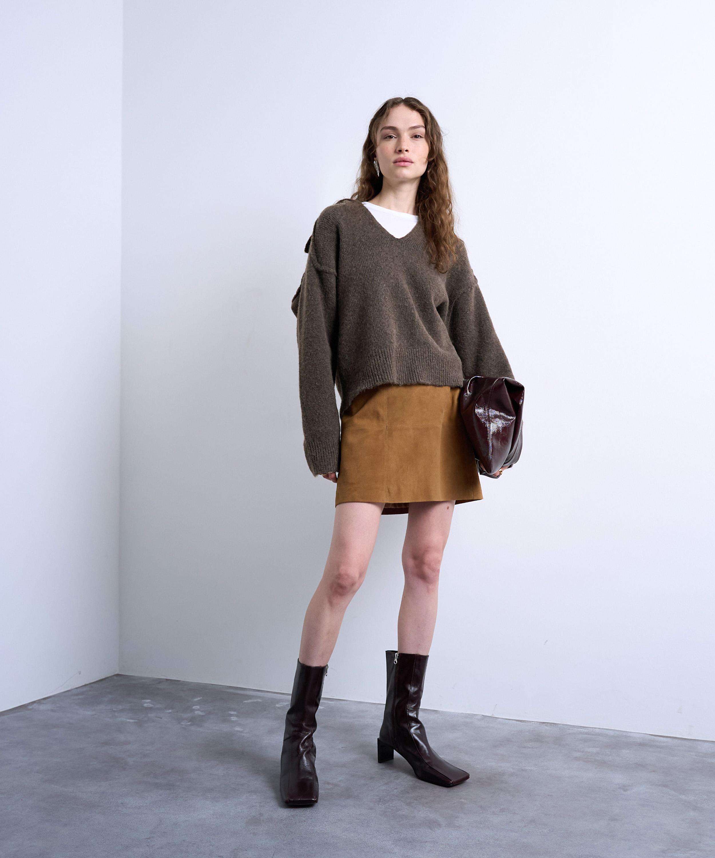 TOPSHOP - Toffee Suede Seamed Mini Skirt image number 3