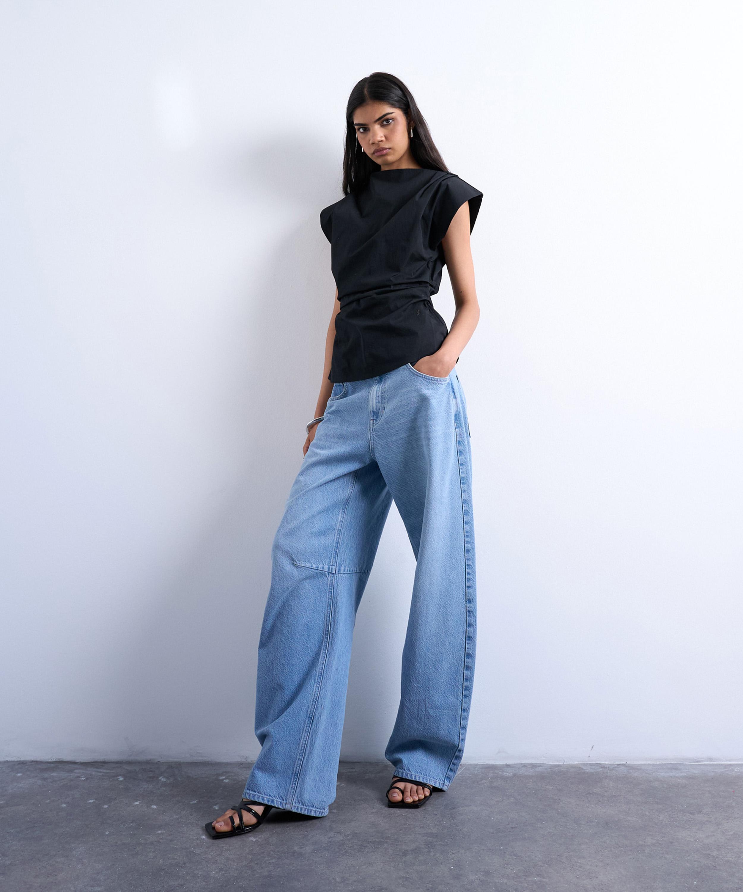 TOPSHOP - Black Waisted Structured Shoulder Top image number 2