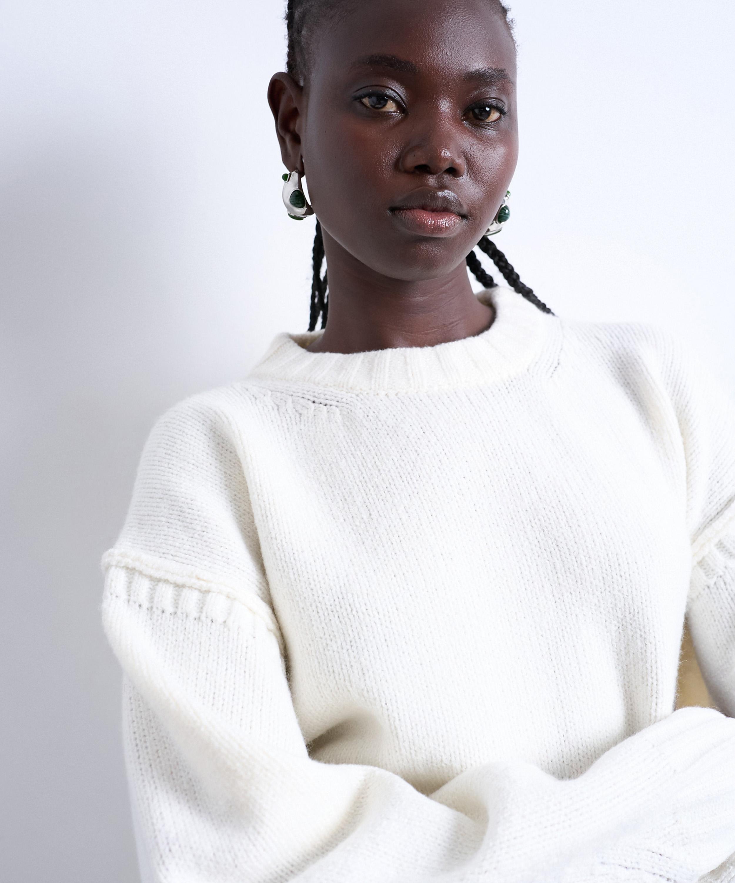 TOPSHOP - Snow Knitted Clean Exposed Seam Jumper image number 2
