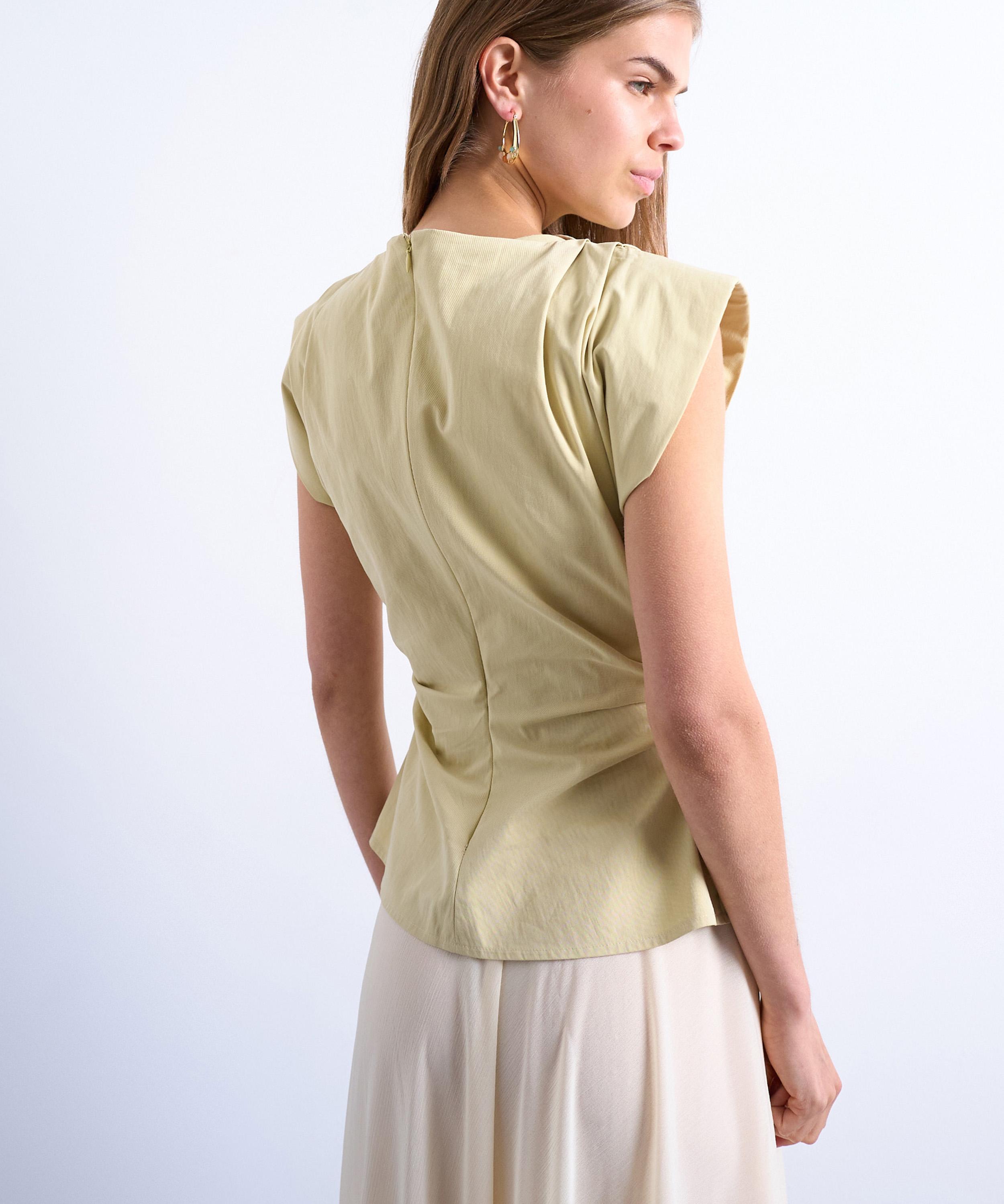 TOPSHOP - Buttermilk Waisted Structured Shoulder Top image number 3