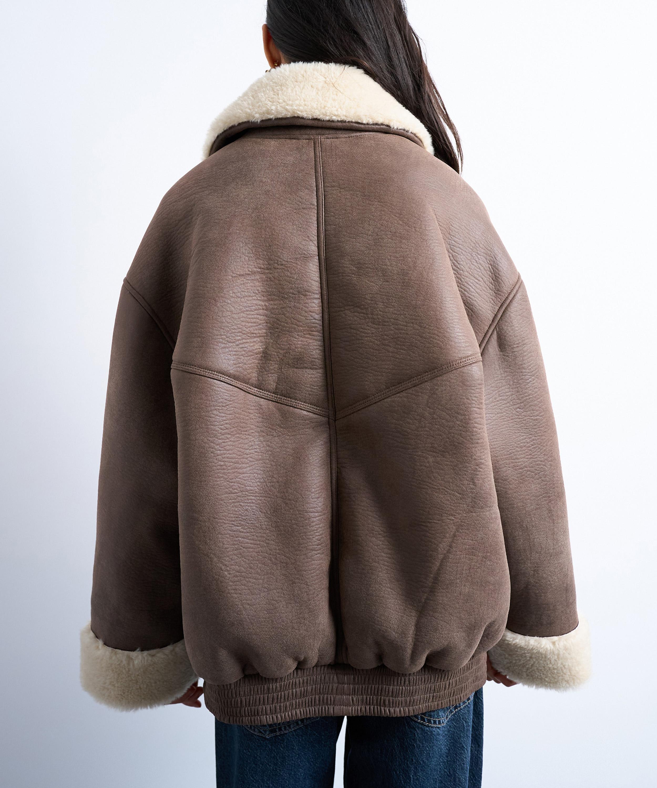 TOPSHOP - This Brown Shearling Aviator Bomber Jacket image number 3
