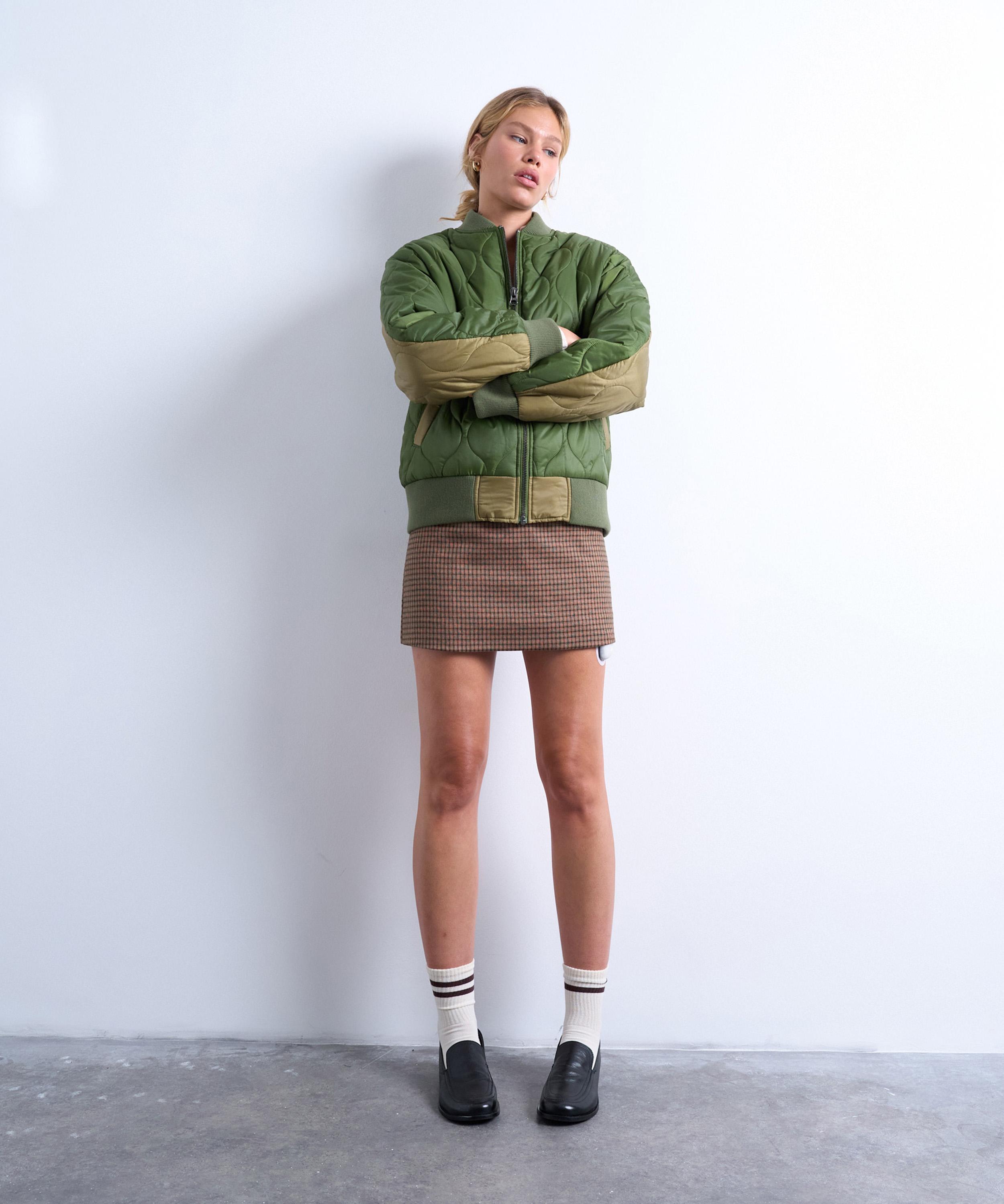 TOPSHOP - Green Contrast Liner Bomber Jacket image number 1
