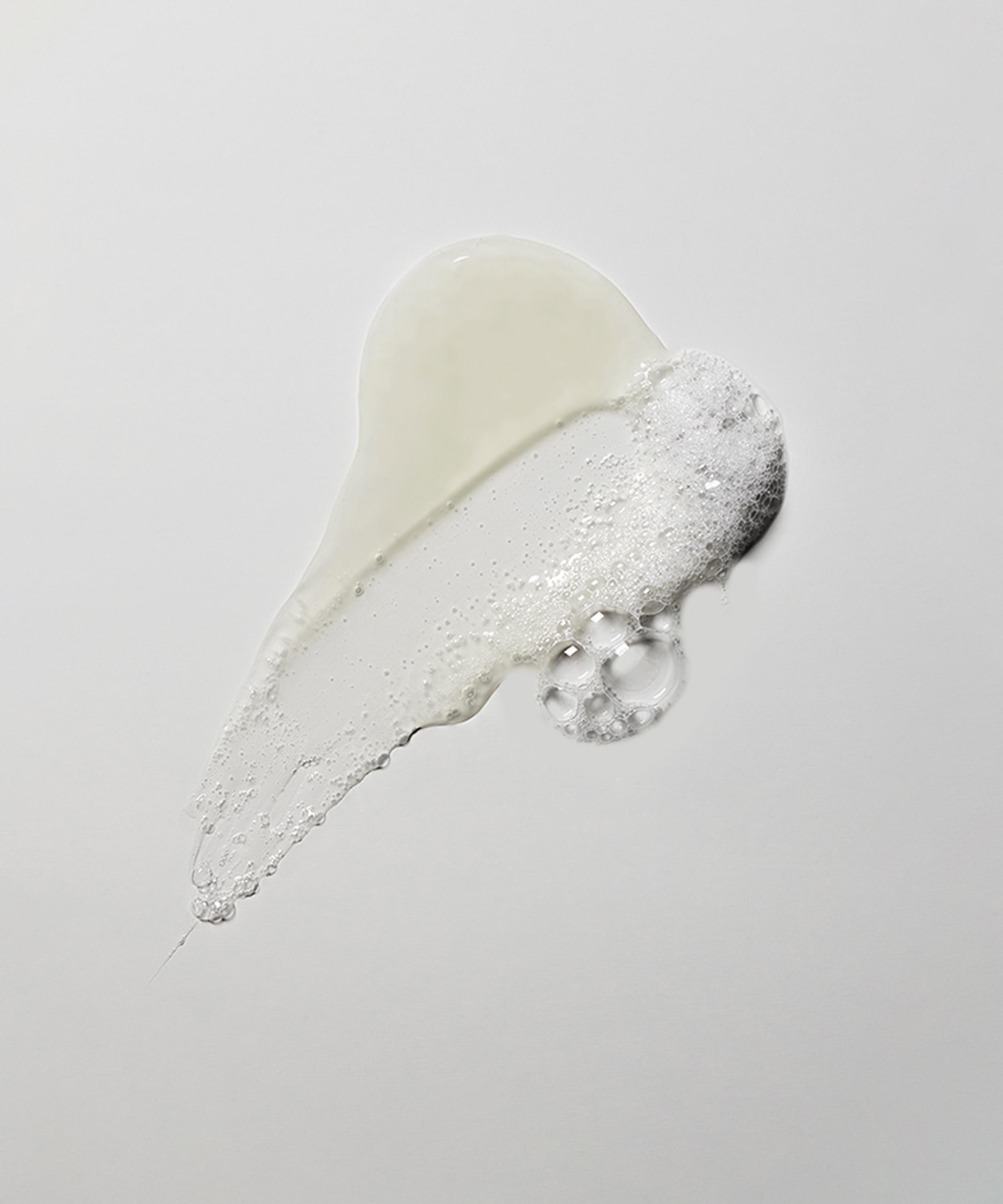 Jones Road - Shower Gel in Shower 243ml image number 2