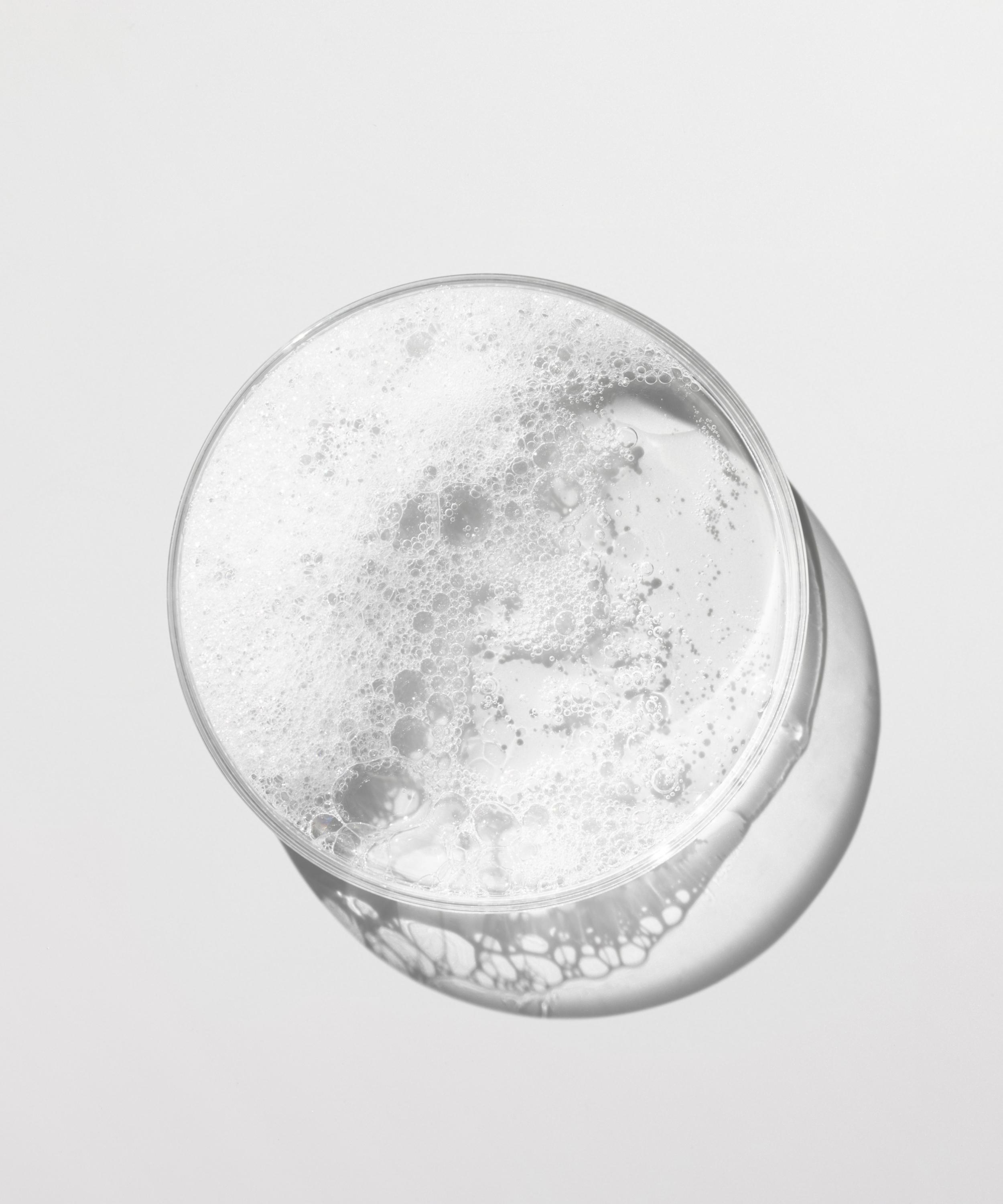 Grown Alchemist - Gentle Gel Facial Cleanser 200ml image number 2