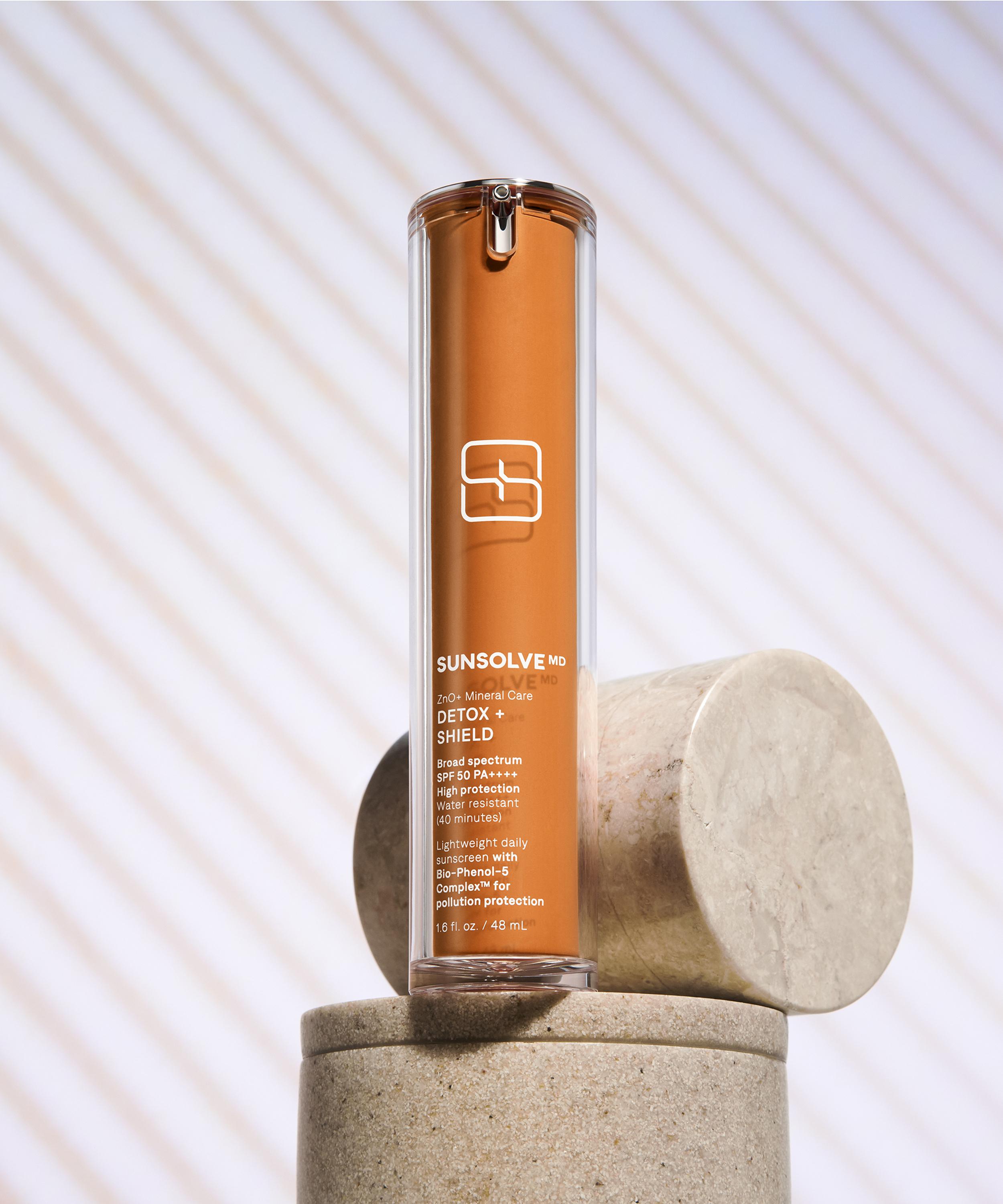 SunsolveMD - ZnO Mineral Care DETOX AND SHIELD SPF50 48ml image number 2
