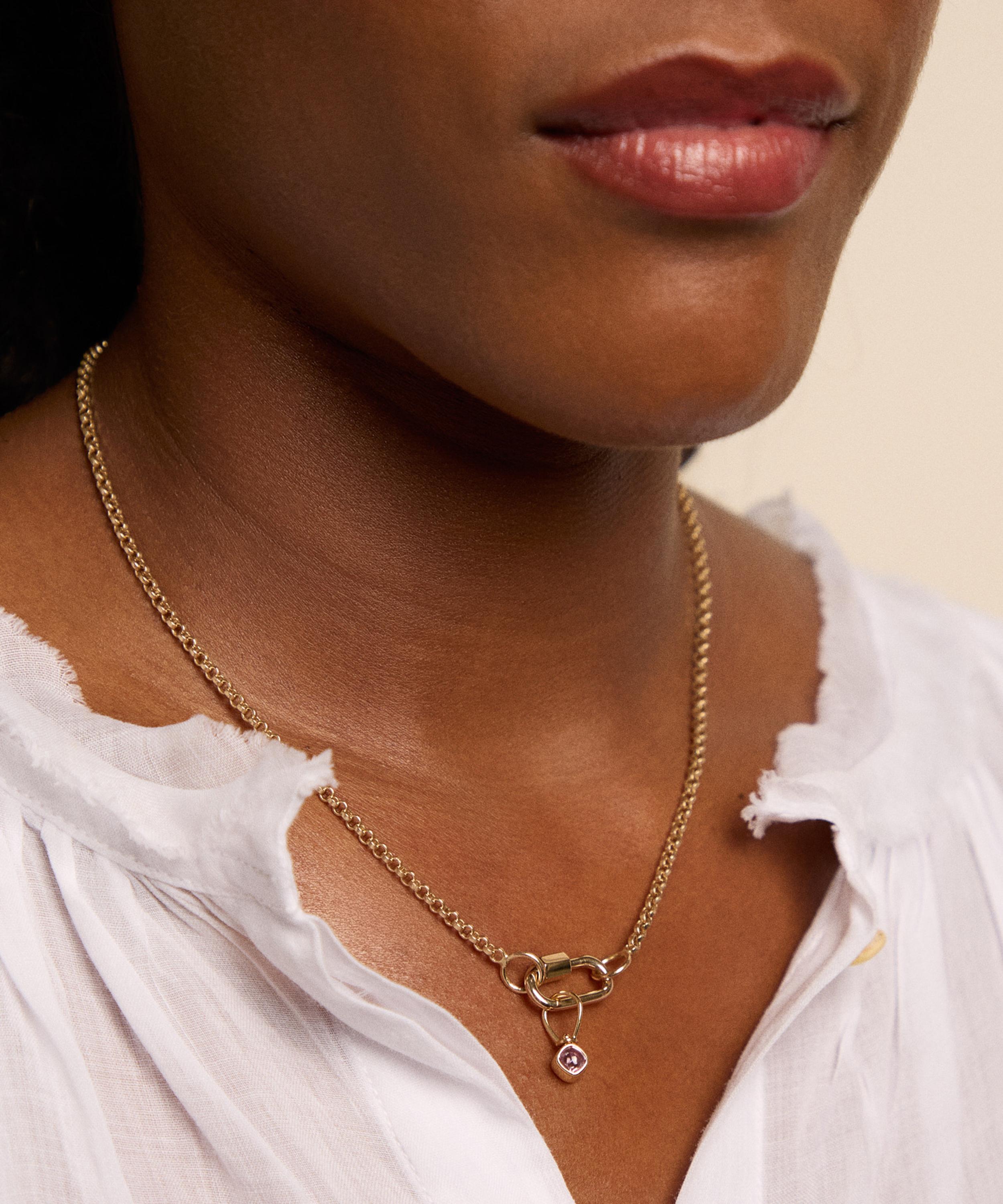 Marla Aaron - 18ct Gold Itty Bitty Spinel Charm image number 1